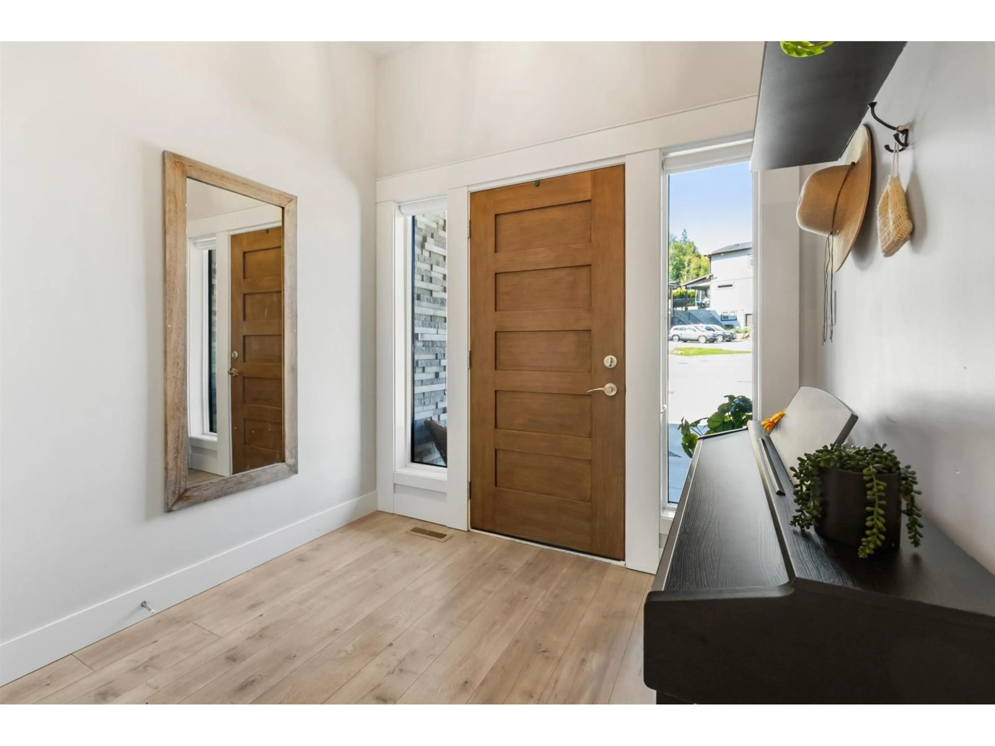 Indoor entryway for A - 50249 LUNA PLACE, Chilliwack British Columbia V4Z0E1