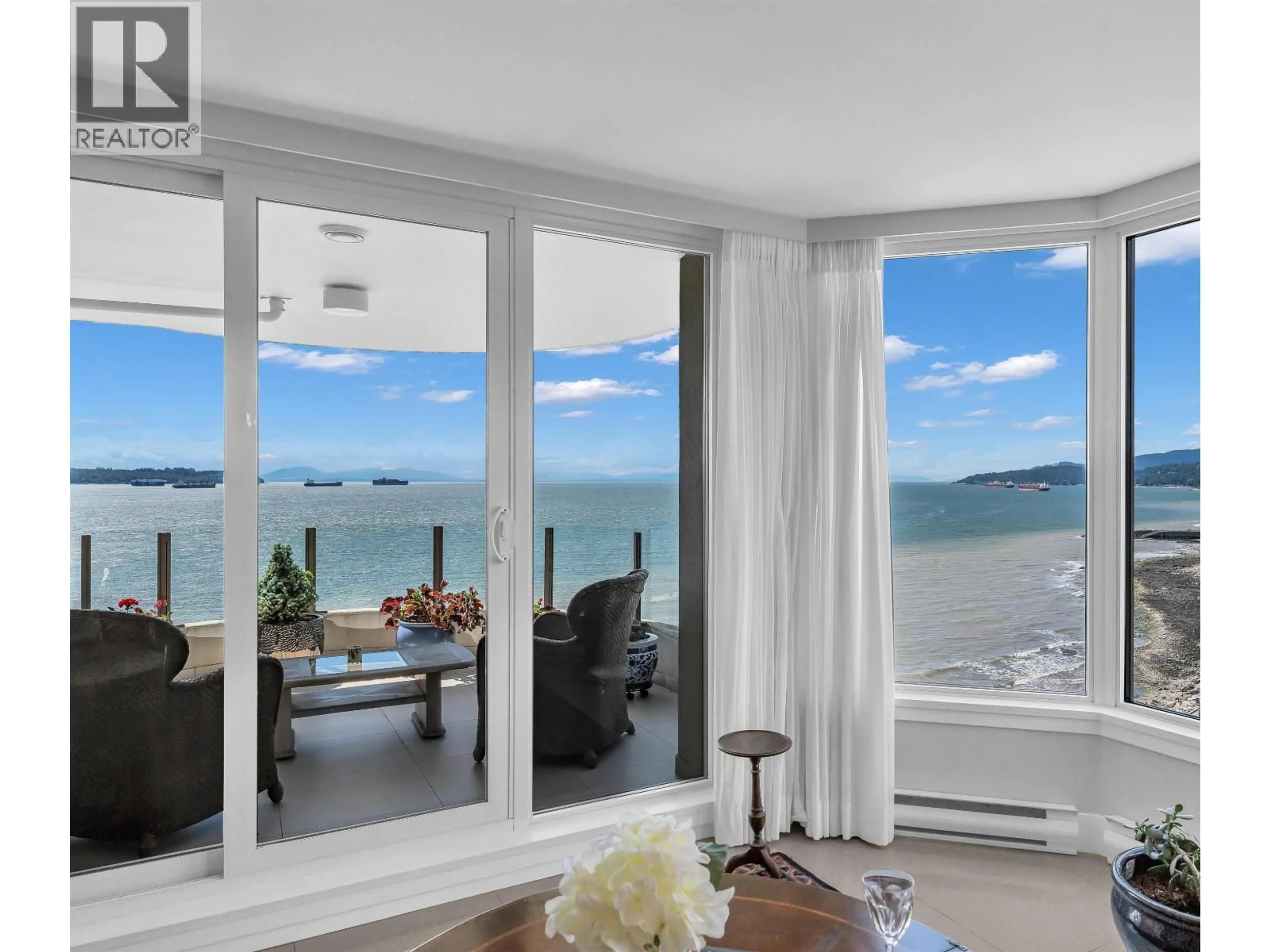 A pic of a room for 903 - 2280 BELLEVUE AVENUE, West Vancouver British Columbia V7V1C6