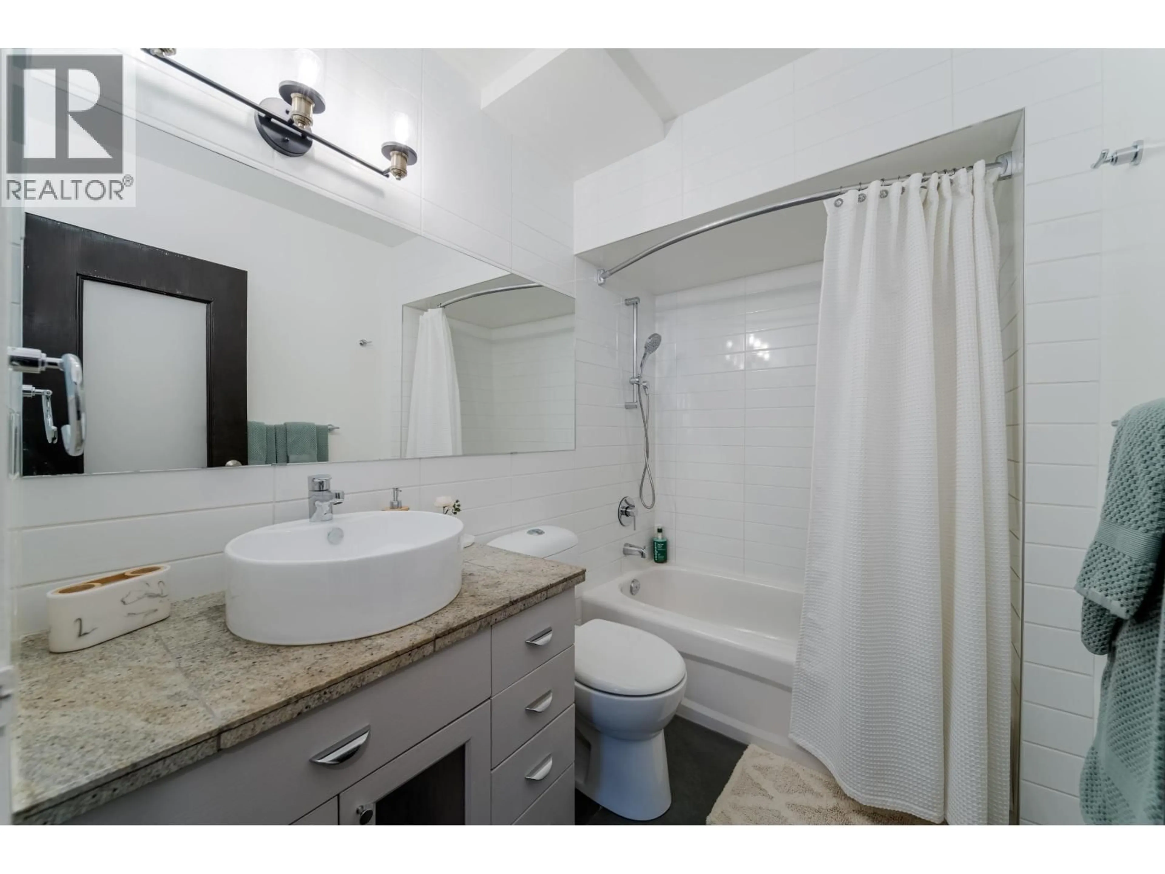 Standard bathroom, ceramic/tile floor for 52 - 2002 JOHNS STREET, Port Moody British Columbia V4H2A2