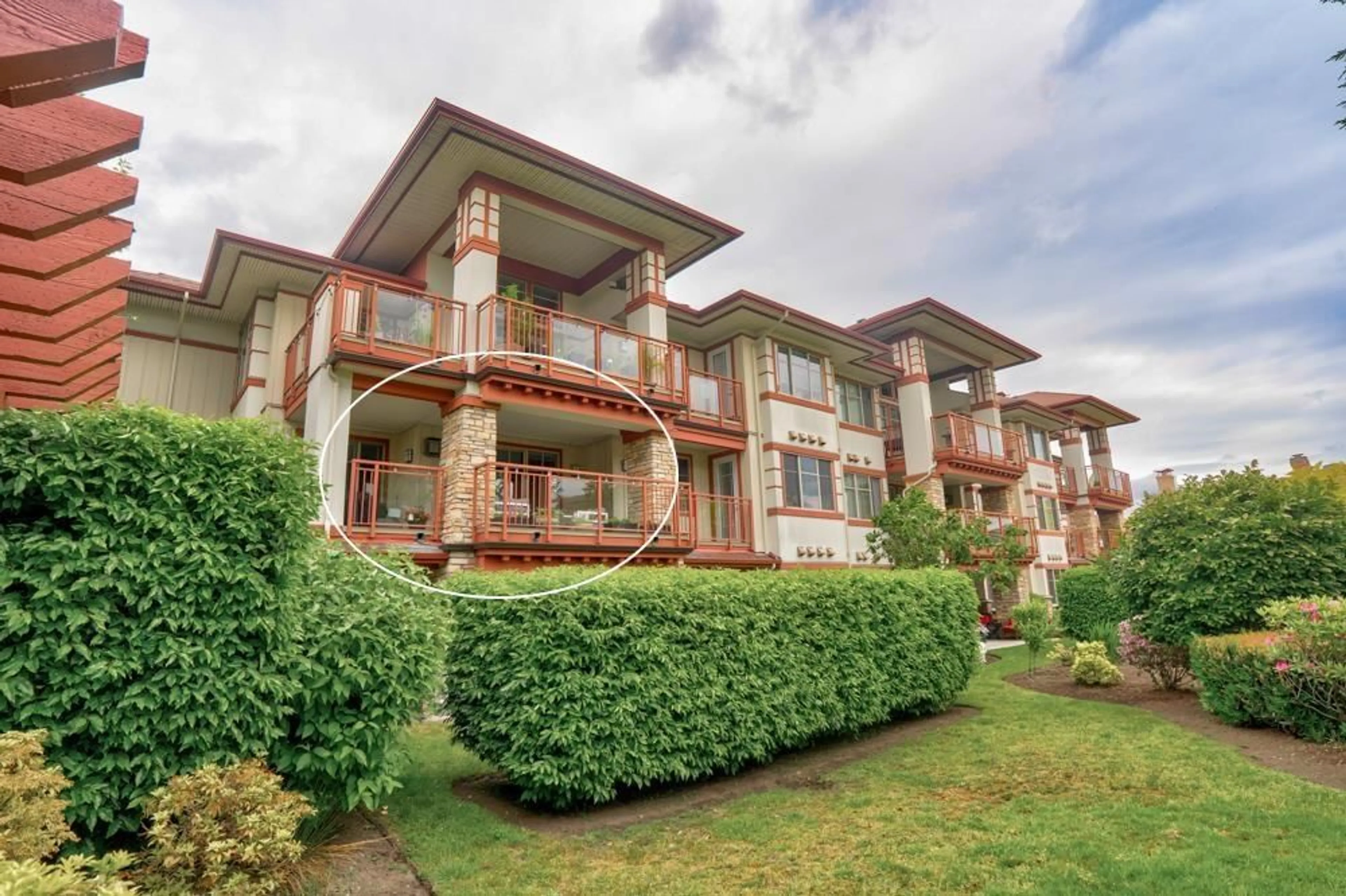 Patio, building for 205 - 16455 64 AVENUE, Surrey British Columbia V3S6V7