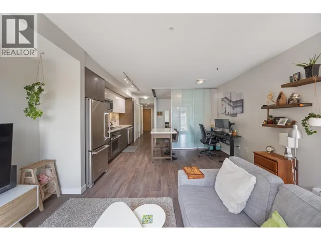 619 - 384 1ST AVENUE, Vancouver 3