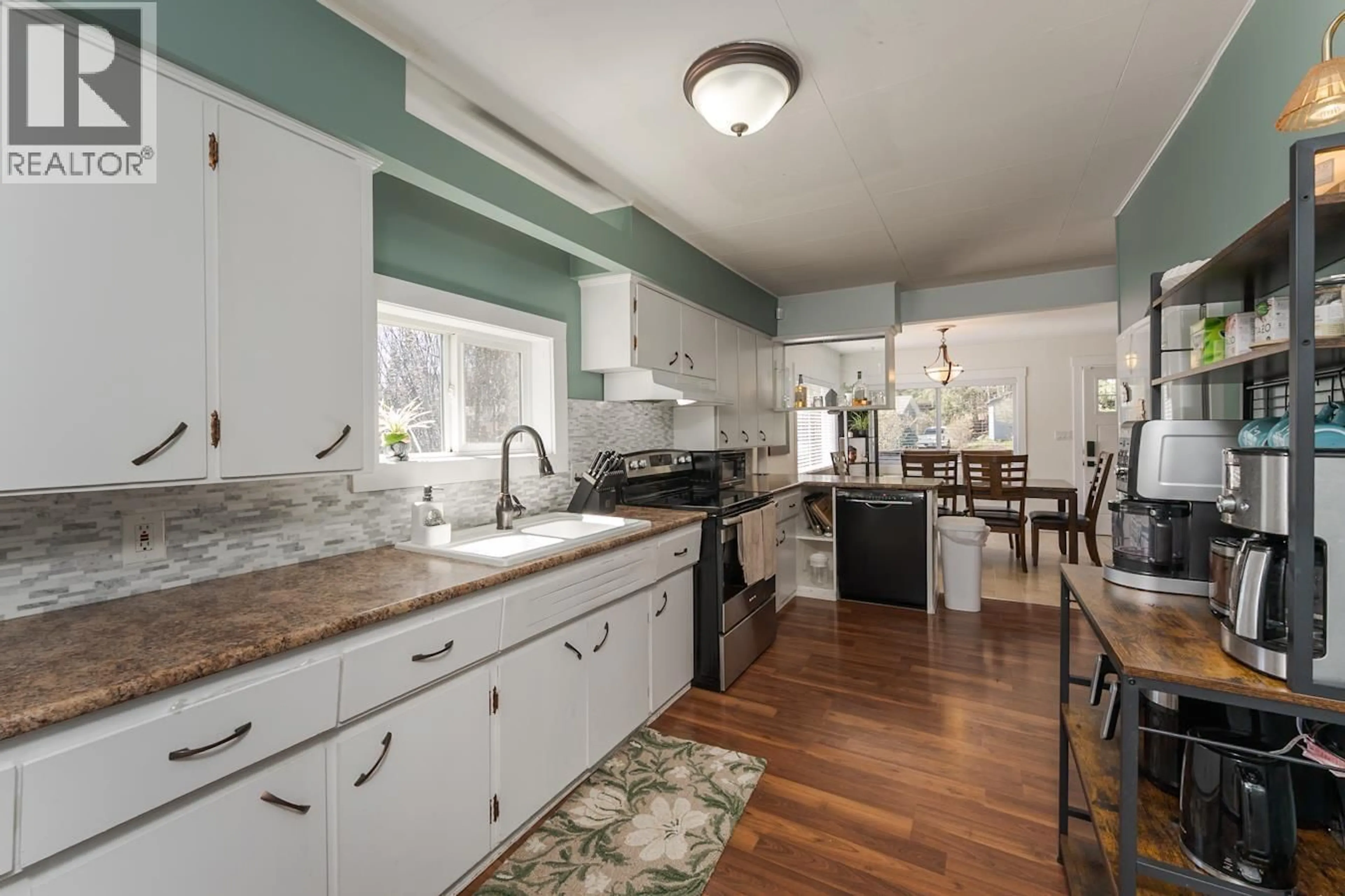 Open concept kitchen, ceramic/tile floor for 2839 MINOTTI DRIVE, Prince George British Columbia V2K1T5