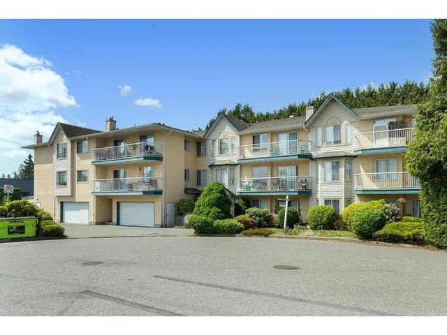 302 - 2567 VICTORIA STREET, Abbotsford 3