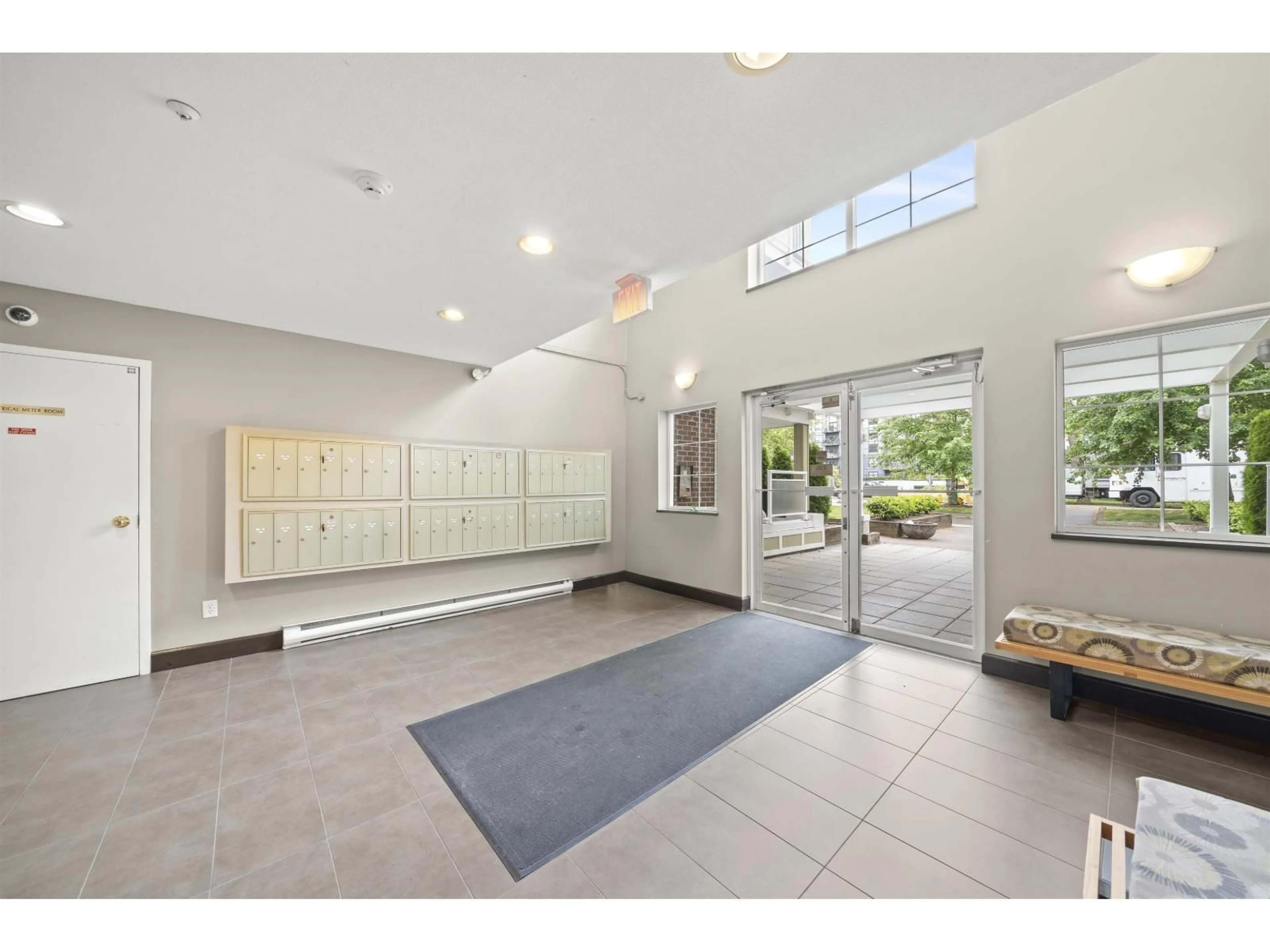 Indoor foyer for 103 - 20189 54 AVENUE, Langley British Columbia V3A3W2