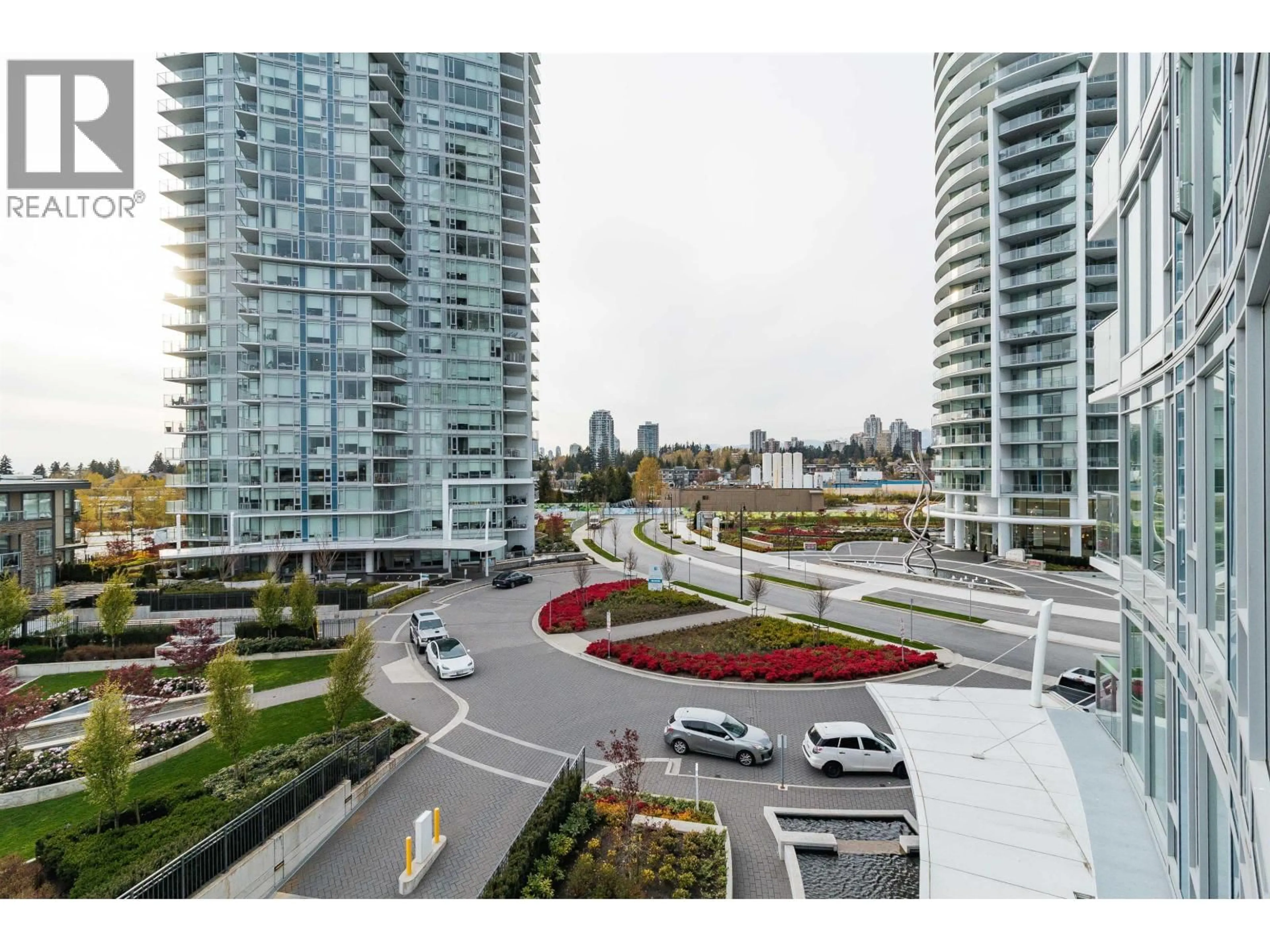 A pic from outside/outdoor area/front of a property/back of a property/a pic from drone, city buildings view from balcony for 403 - 7769 PARK CRESCENT, Burnaby British Columbia V3N0J7