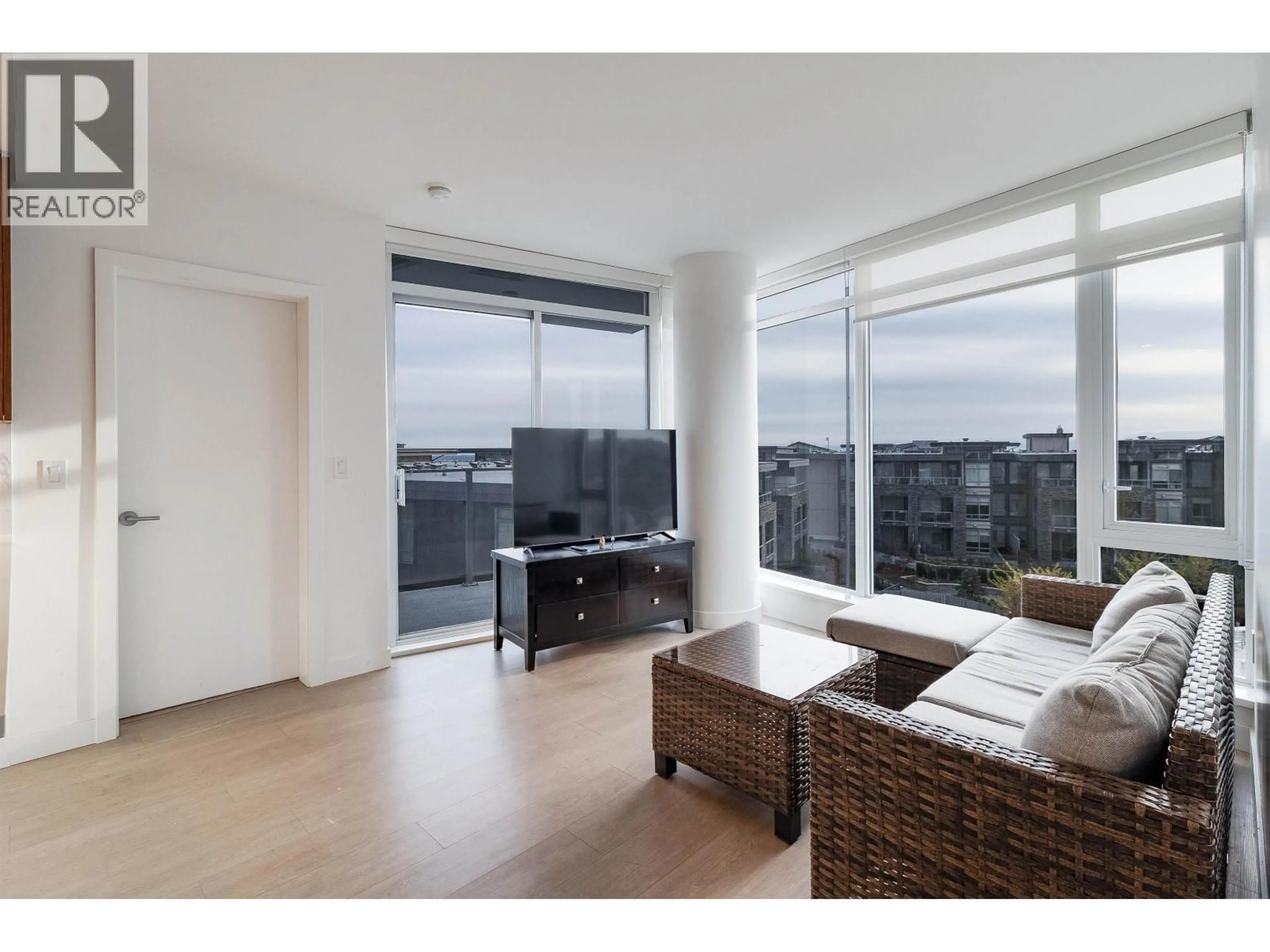 Unknown for 403 - 7769 PARK CRESCENT, Burnaby British Columbia V3N0J7