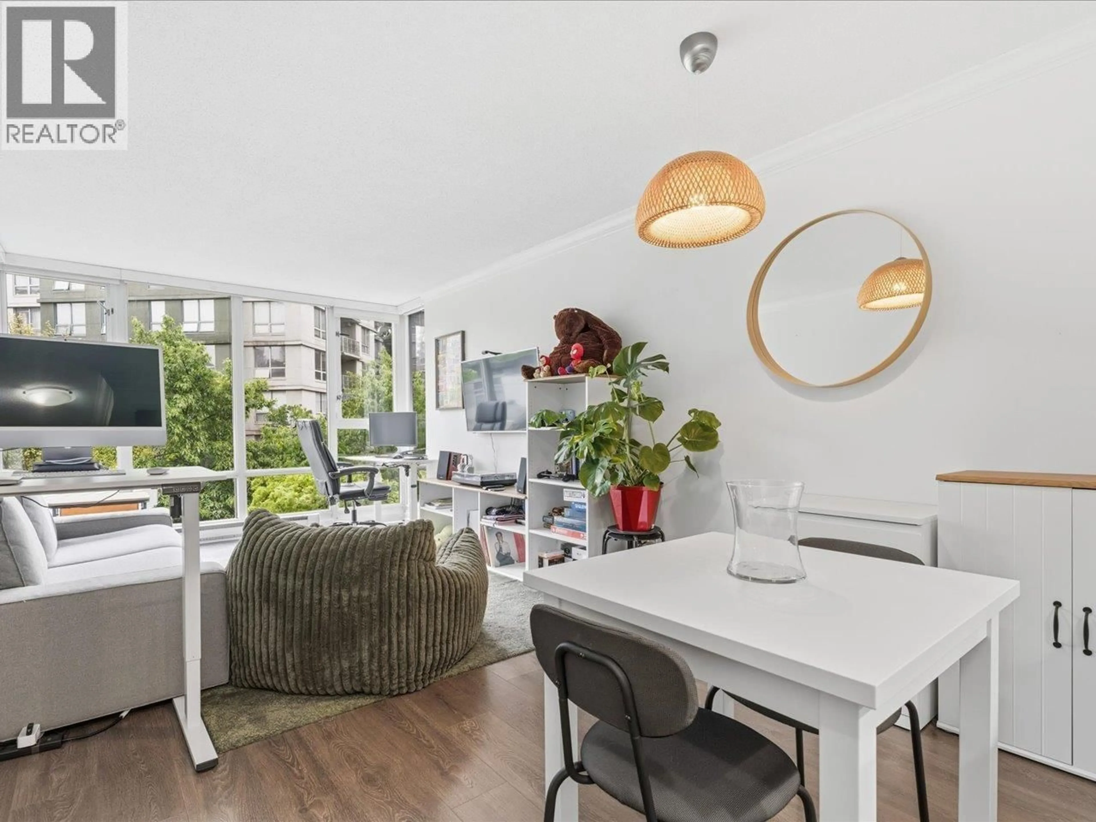 Unknown for 502 - 1033 MARINASIDE CRESCENT, Vancouver British Columbia V6Z3A3