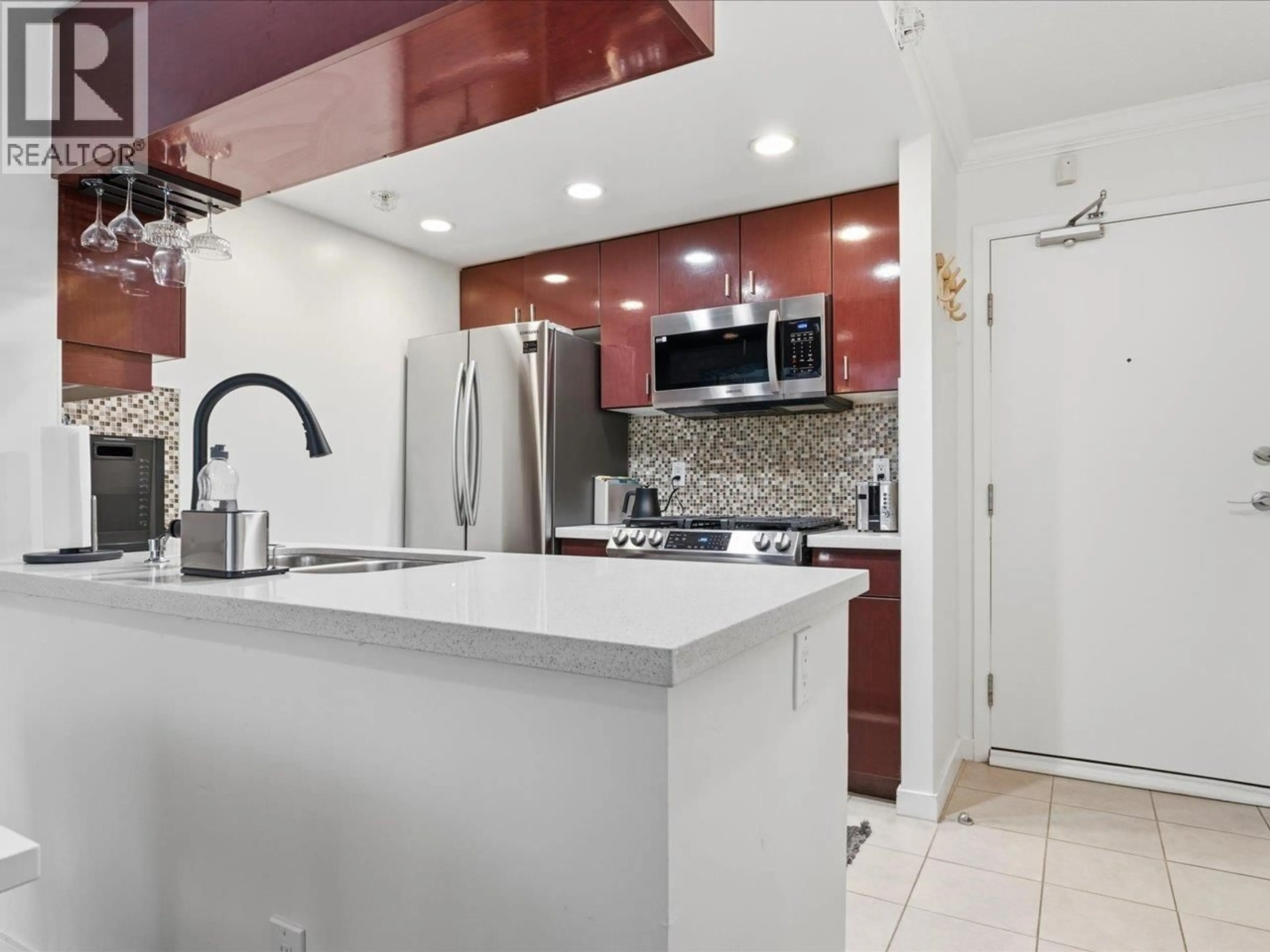 Unknown for 502 - 1033 MARINASIDE CRESCENT, Vancouver British Columbia V6Z3A3