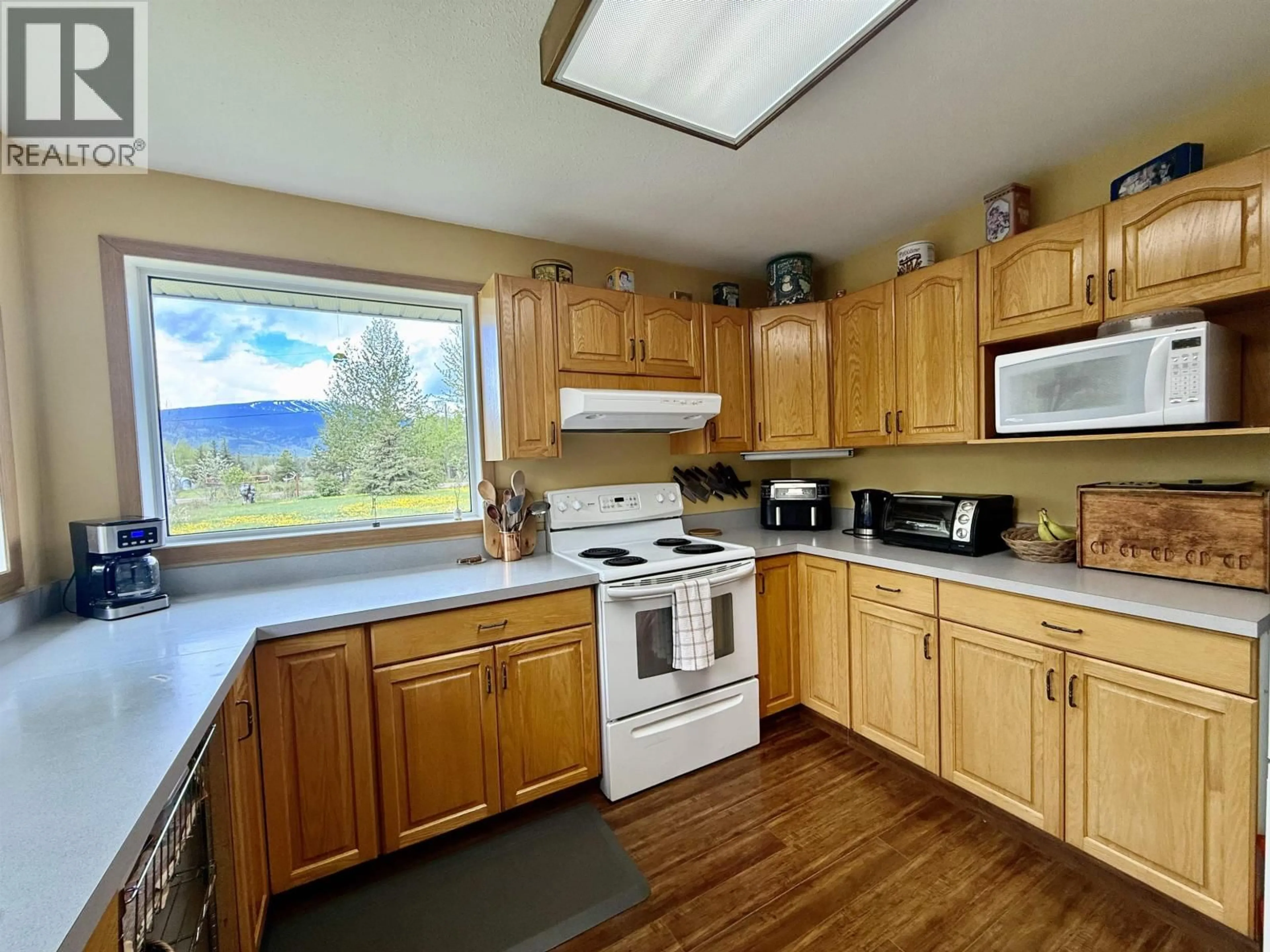 Standard kitchen, unknown for 2186 LUBBERS ROAD, Smithers British Columbia V0J2N6