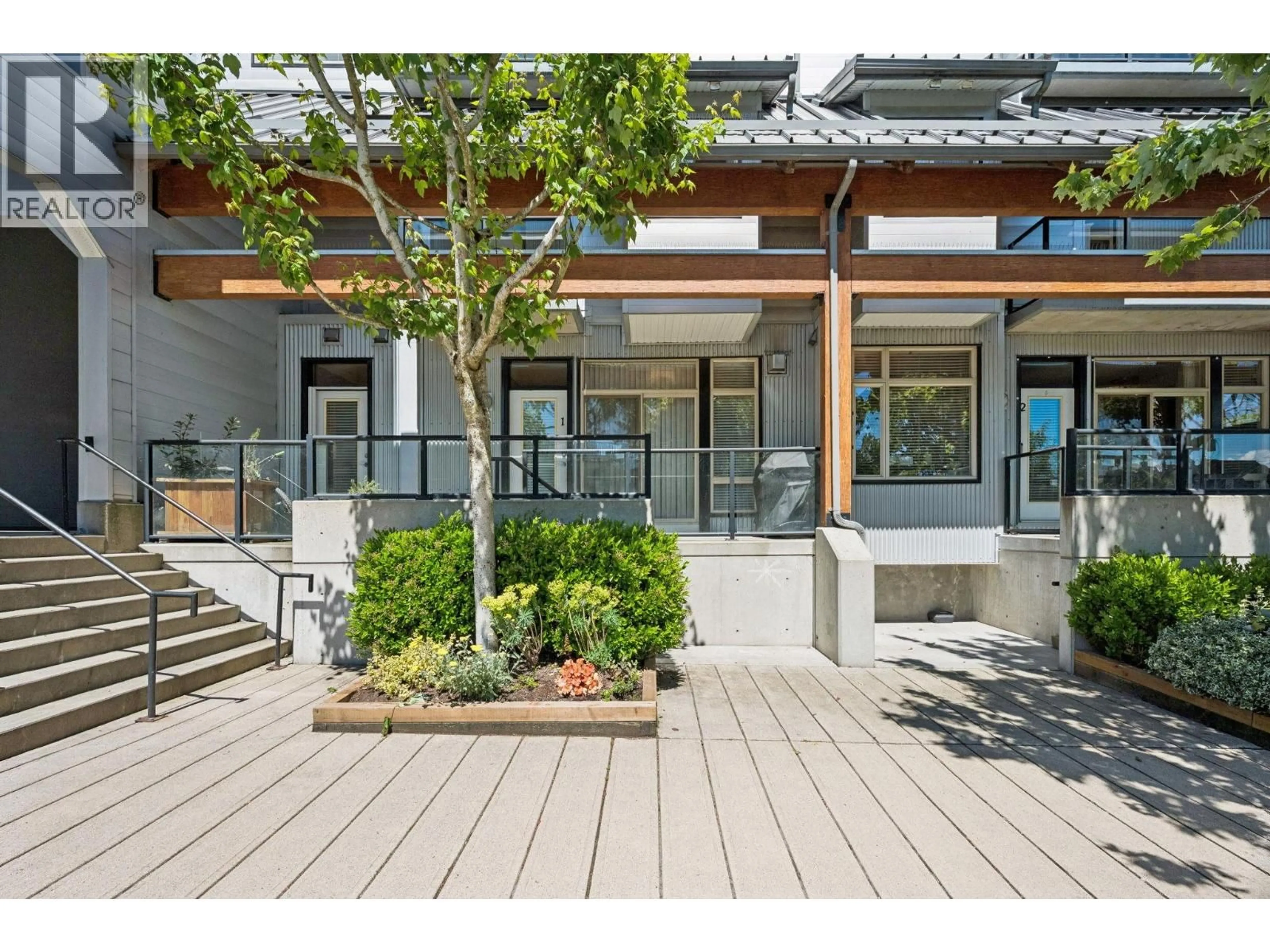 Patio, street for 1 - 6233 LONDON ROAD, Richmond British Columbia V7E3S3