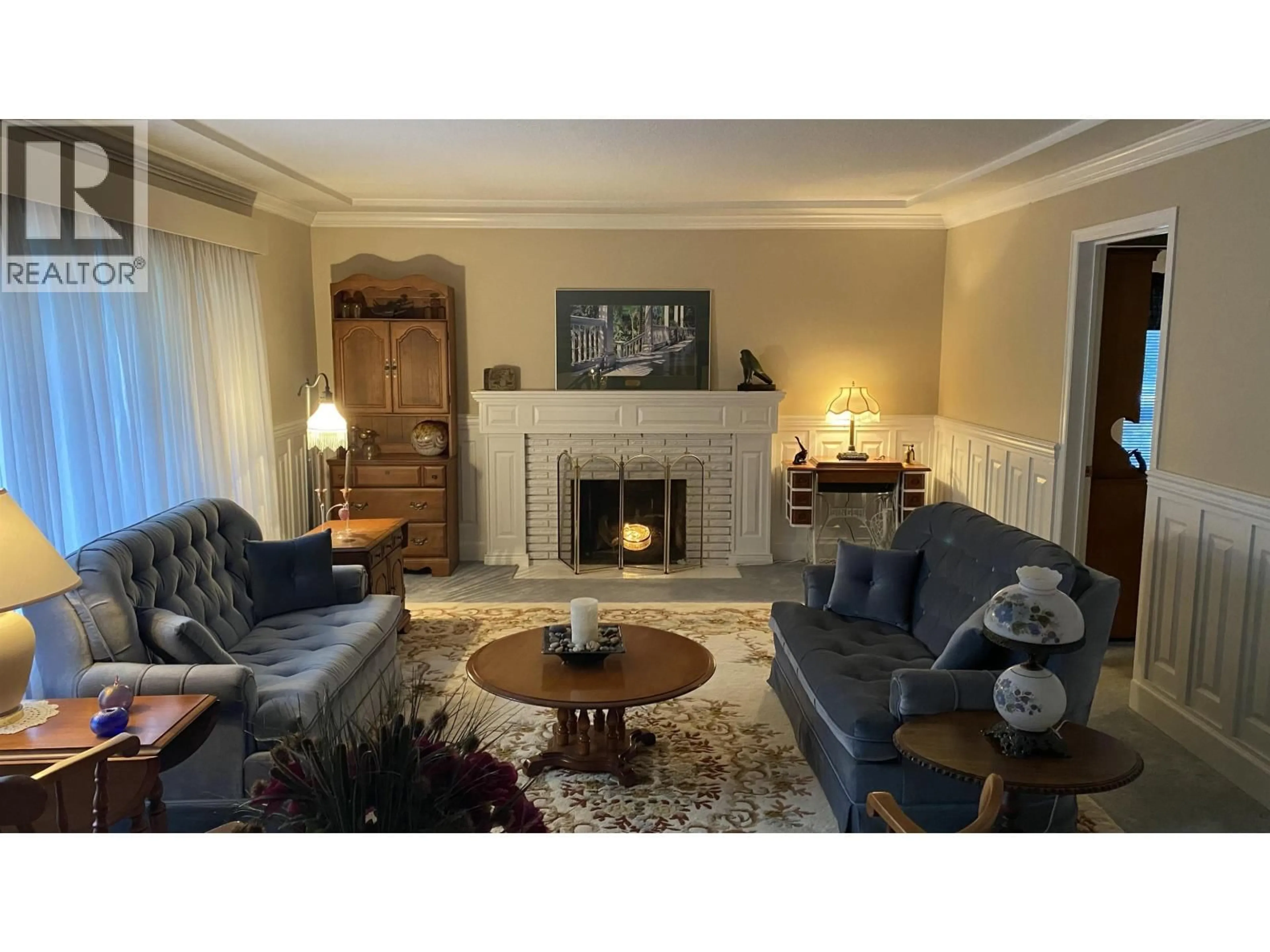 Living room with furniture, unknown for 7740 BLUNDELL ROAD, Richmond British Columbia V6Y1J4