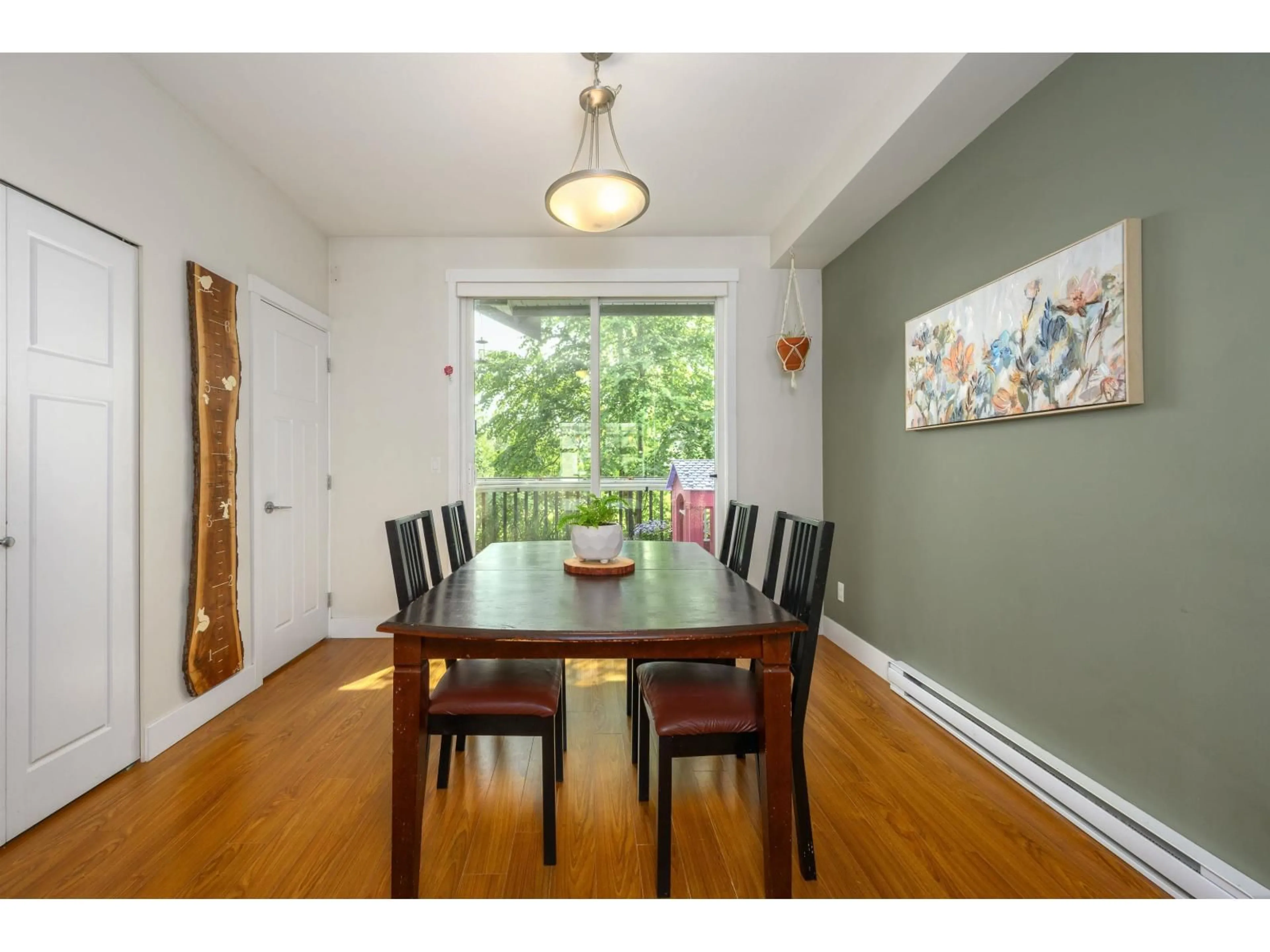 Dining room, wood/laminate floor for 67 - 8250 209B STREET, Langley British Columbia V2Y0J7