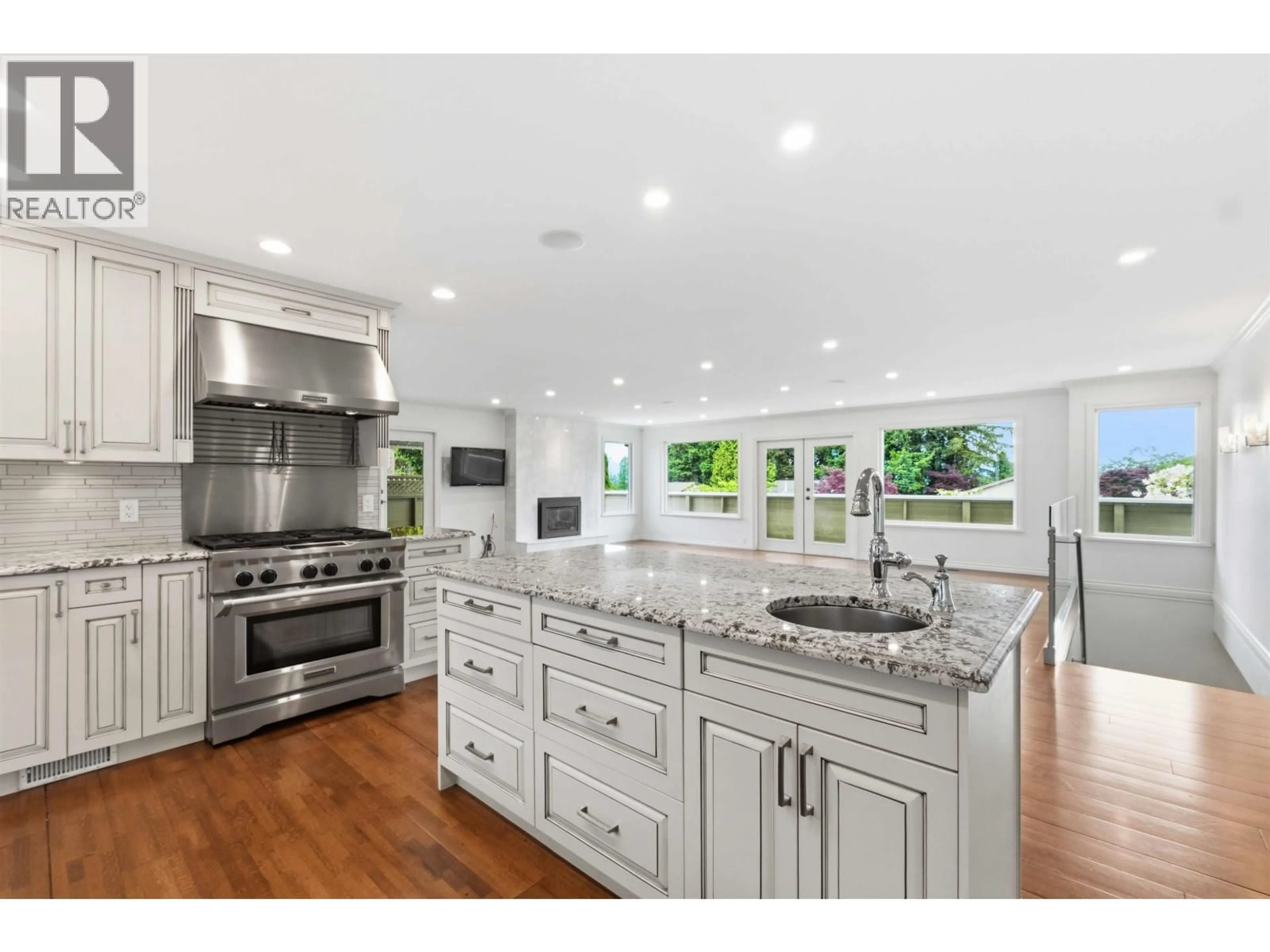 Open concept kitchen, unknown for 21260 DOUGLAS AVENUE, Maple Ridge British Columbia V4R2L5
