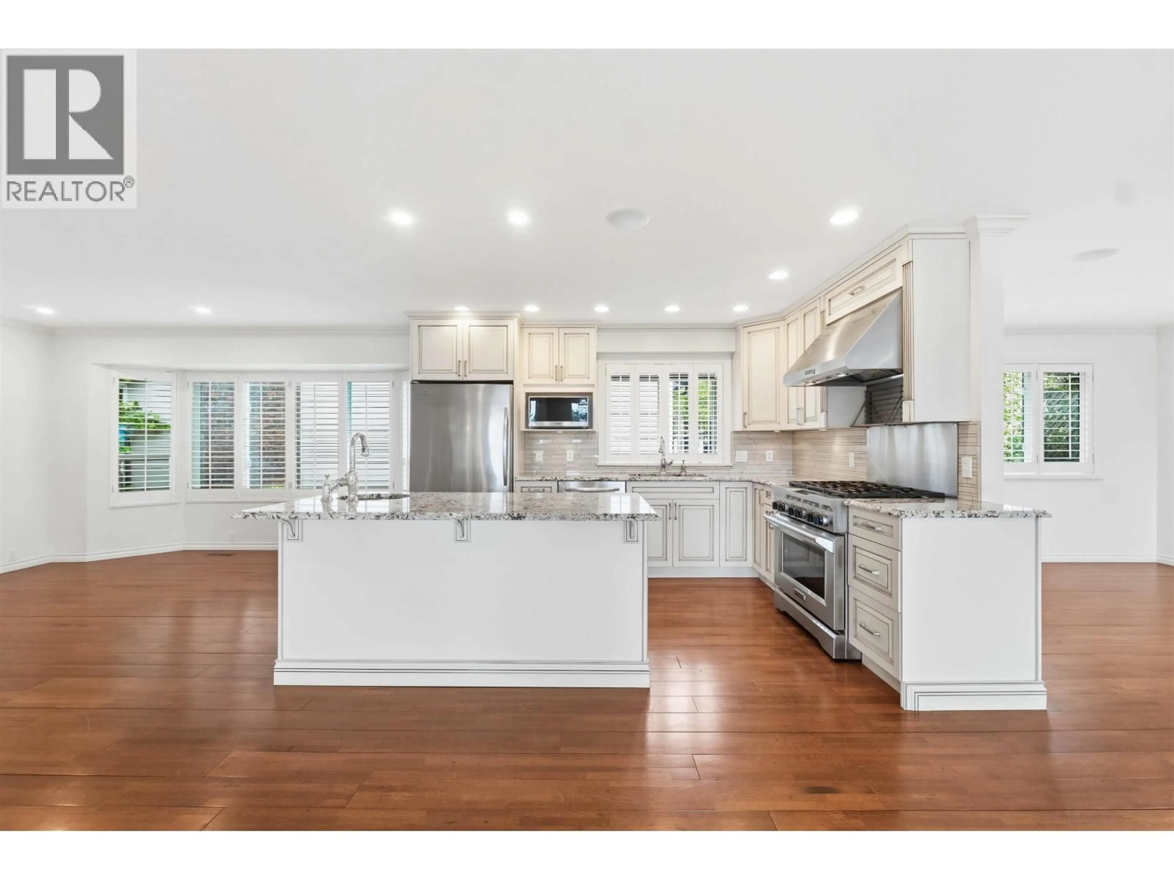 Open concept kitchen, unknown for 21260 DOUGLAS AVENUE, Maple Ridge British Columbia V4R2L5