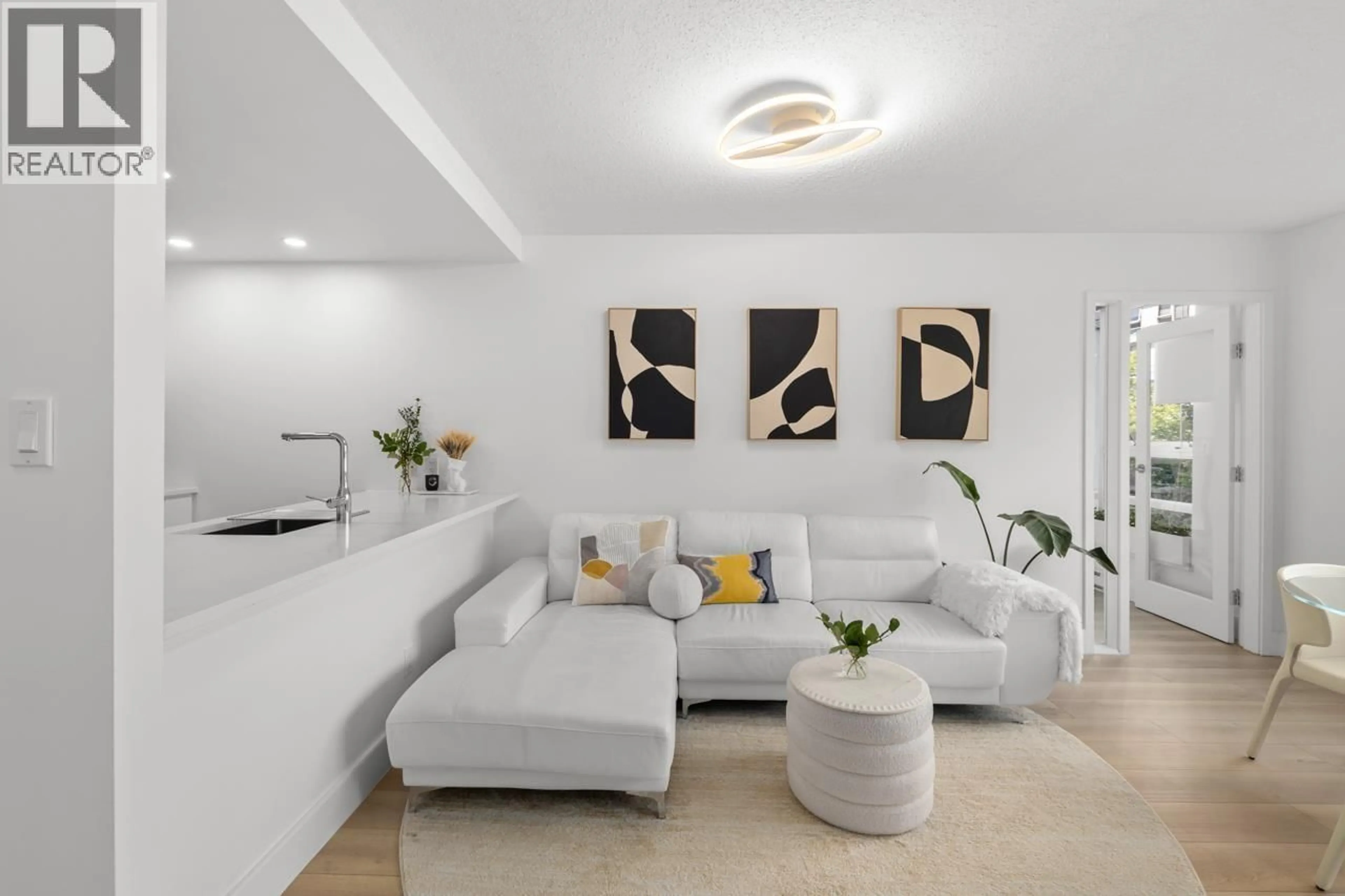Living room with furniture, unknown for 607 - 939 EXPO BOULEVARD, Vancouver British Columbia V6Z3G7