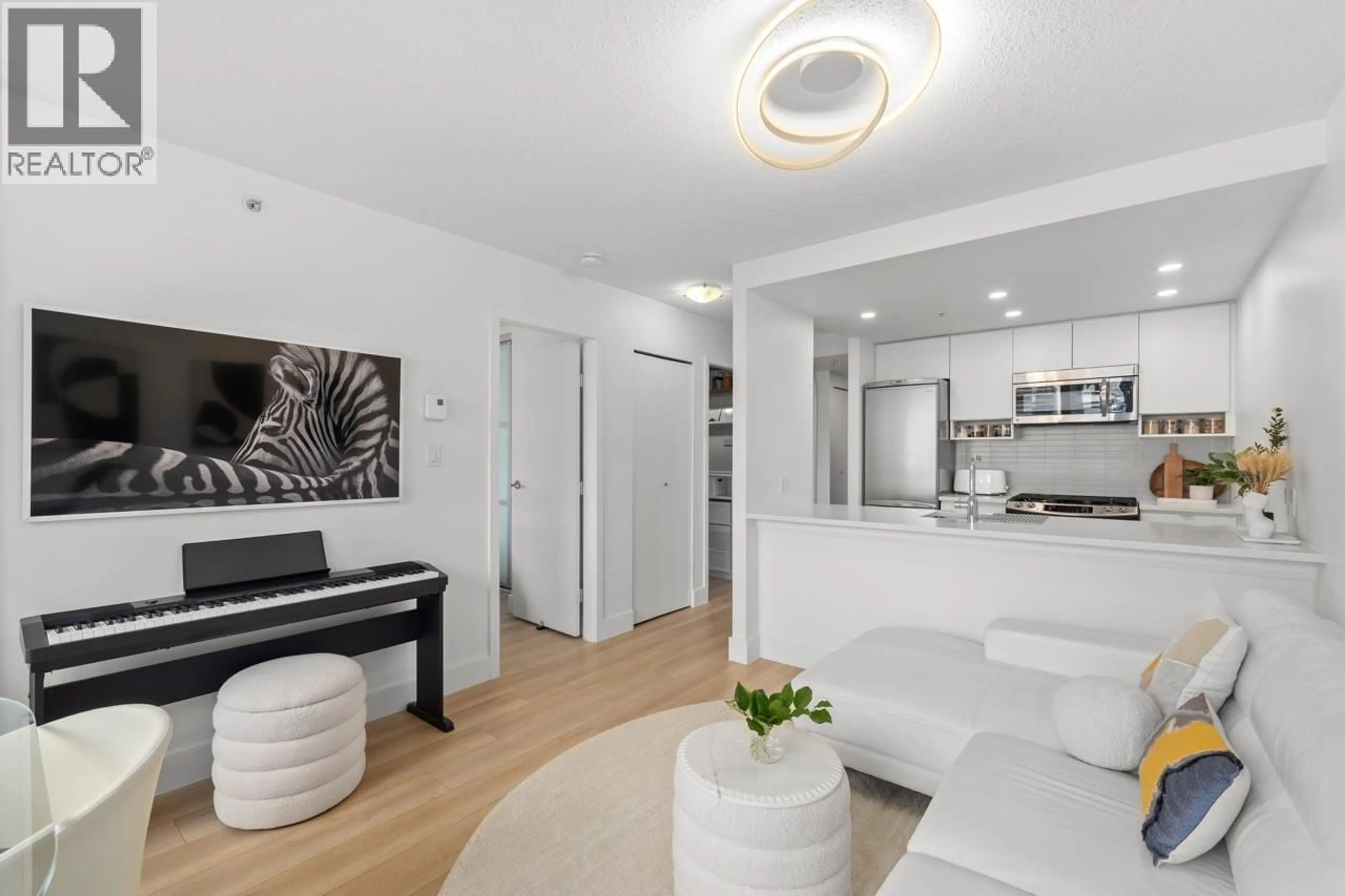Living room with furniture, unknown for 607 - 939 EXPO BOULEVARD, Vancouver British Columbia V6Z3G7