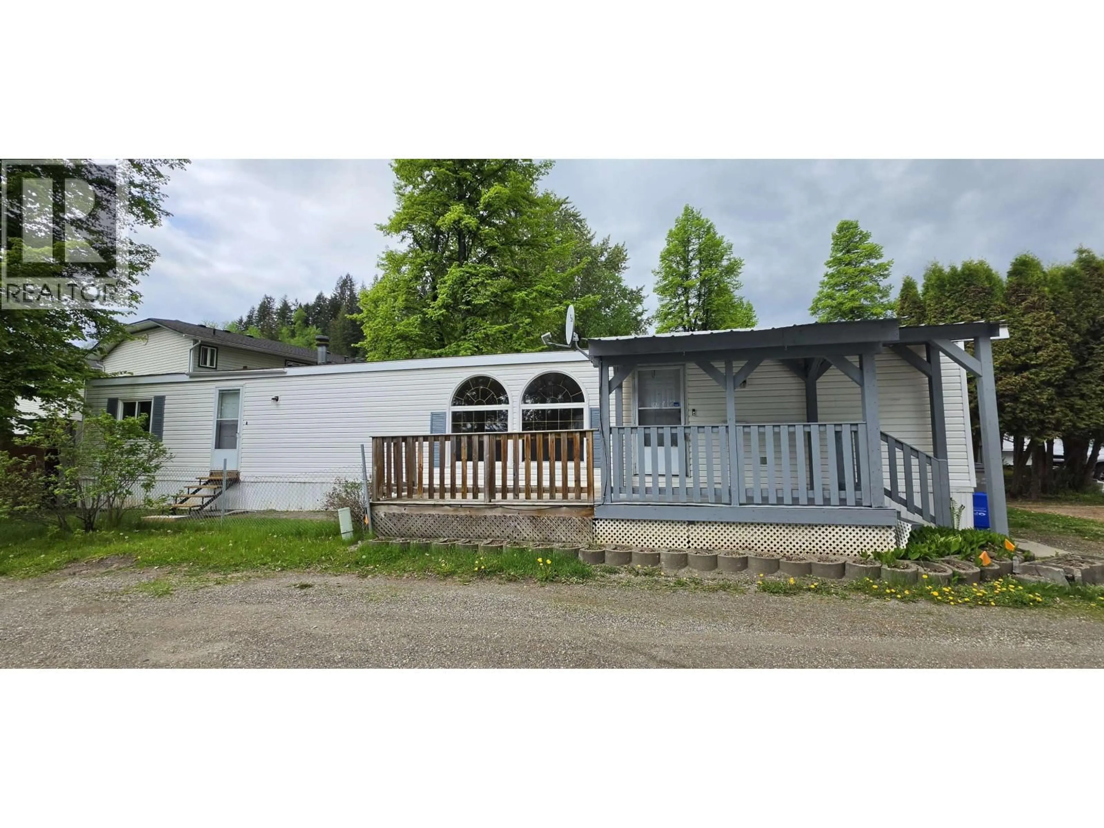 Shed for 38 - 654 NORTH FRASER DRIVE, Quesnel British Columbia V2J1Z6