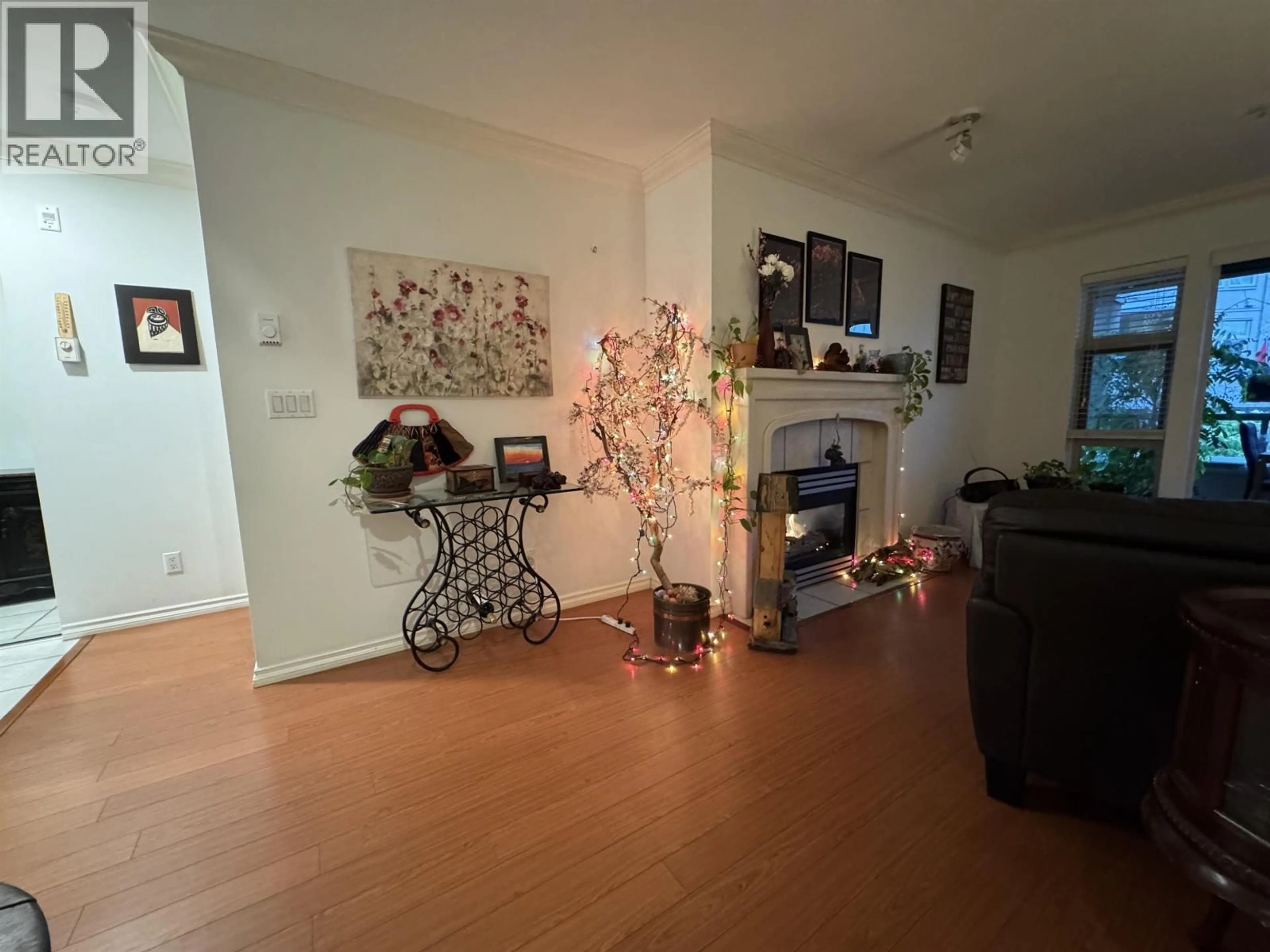 A pic of a room for 301A - 301 MAUDE ROAD, Port Moody British Columbia V3H5B1