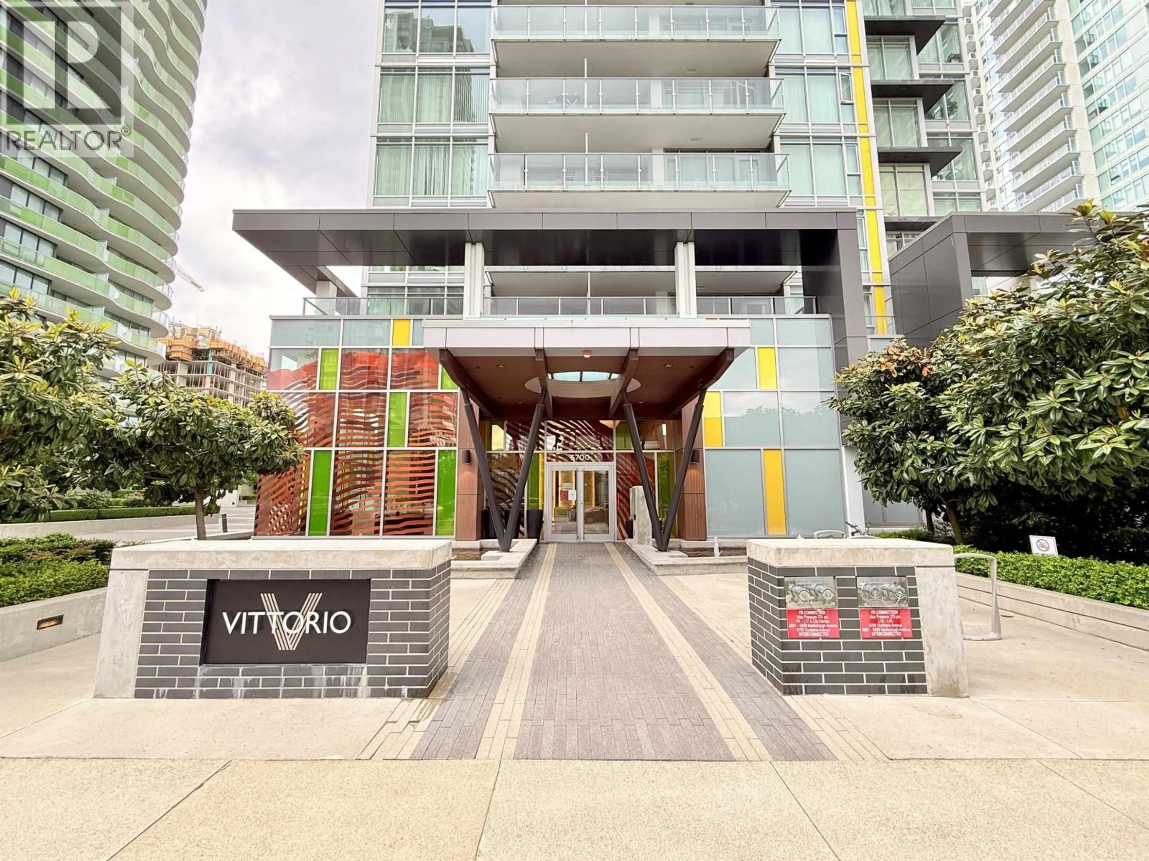 Indoor foyer for 2608 - 6700 DUNBLANE AVENUE, Burnaby British Columbia V5H0J3