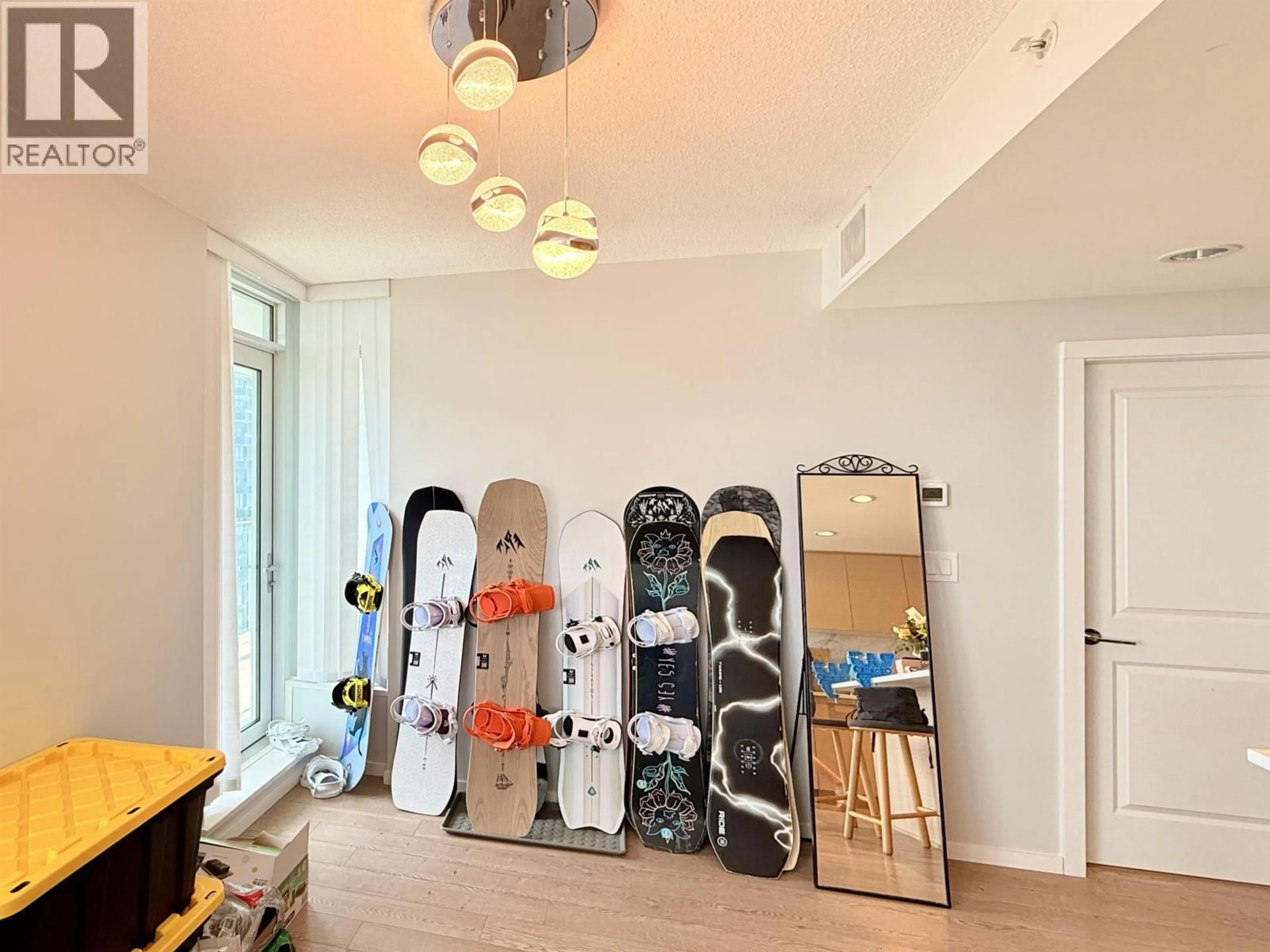 Indoor entryway for 2608 - 6700 DUNBLANE AVENUE, Burnaby British Columbia V5H0J3
