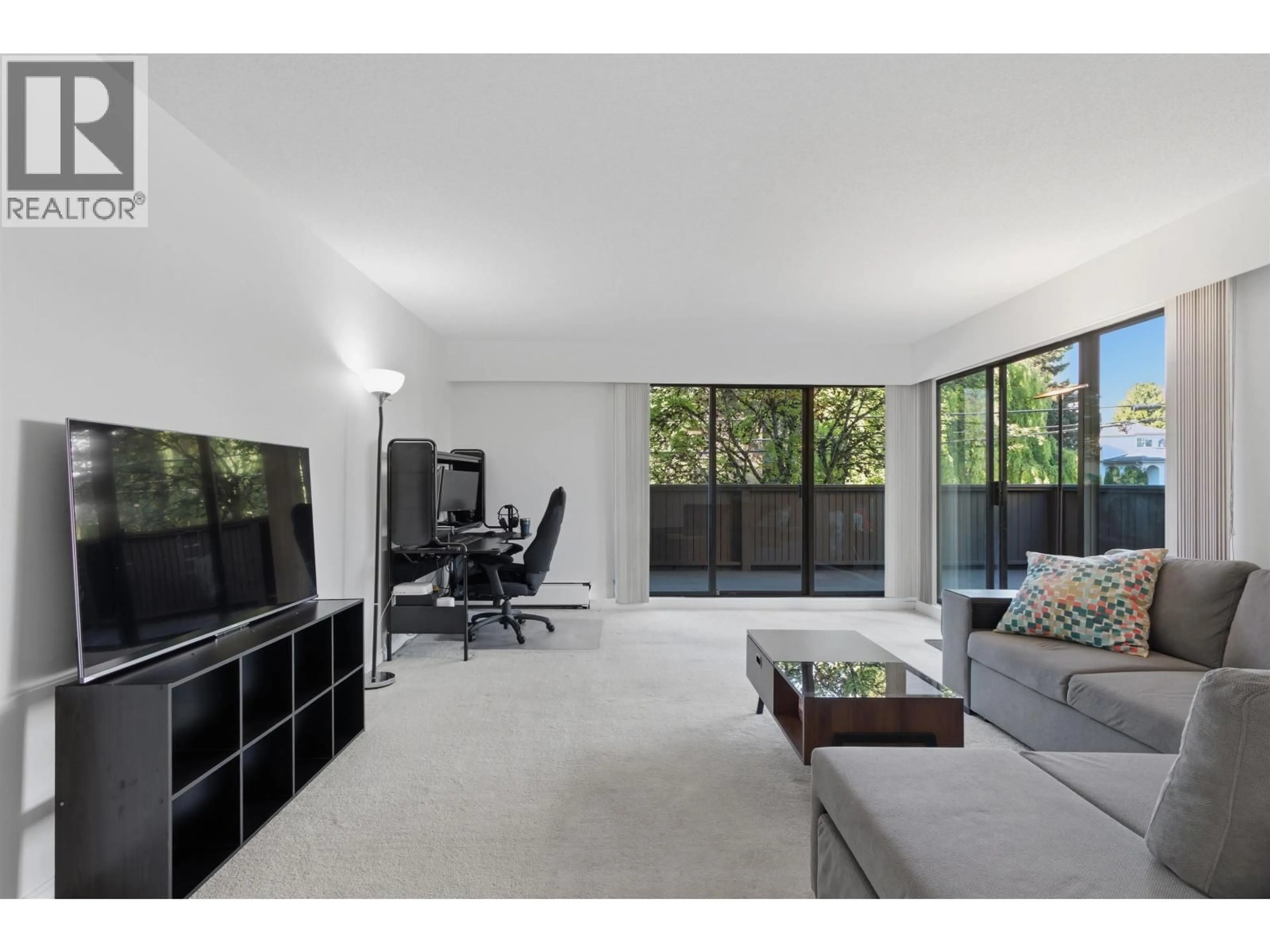 Living room with furniture, unknown for 105 - 6560 BUSWELL STREET, Richmond British Columbia V6Y2G7