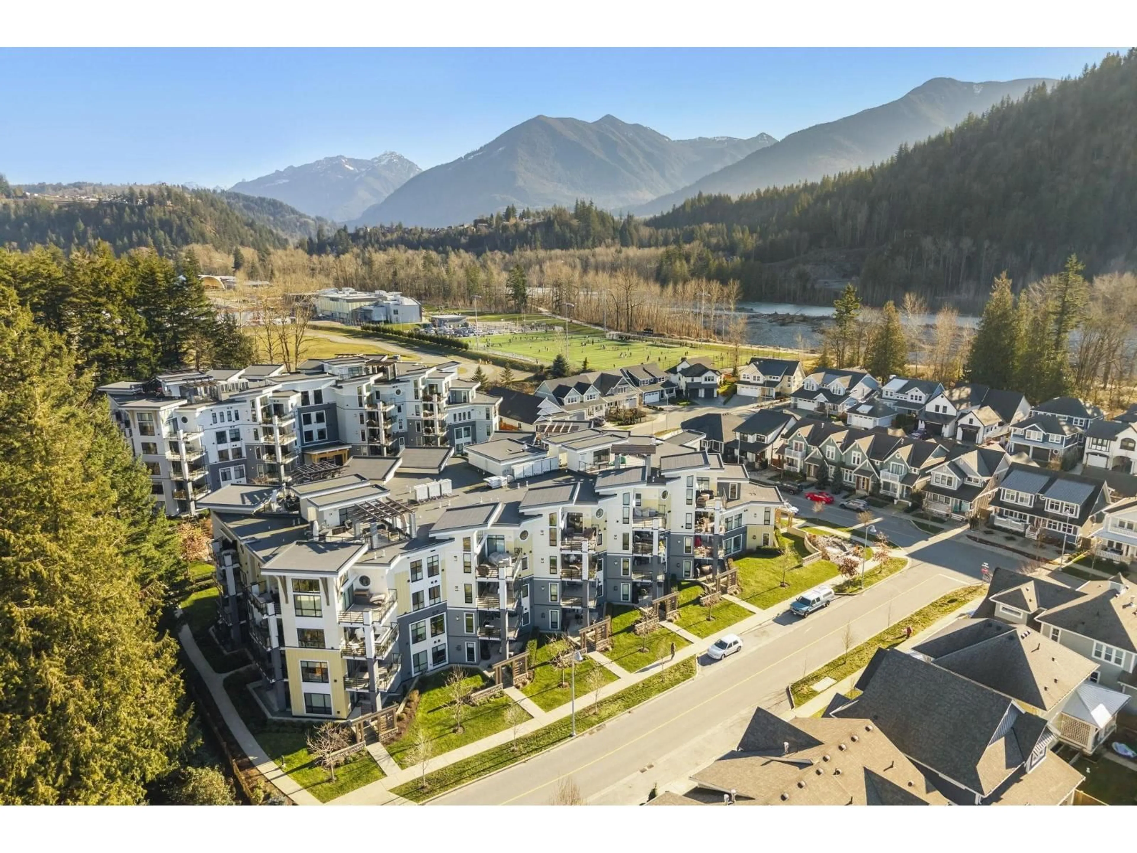 A pic from outside/outdoor area/front of a property/back of a property/a pic from drone, mountain view for 202 - 5384 TYEE LANE, Chilliwack British Columbia V2R6C8