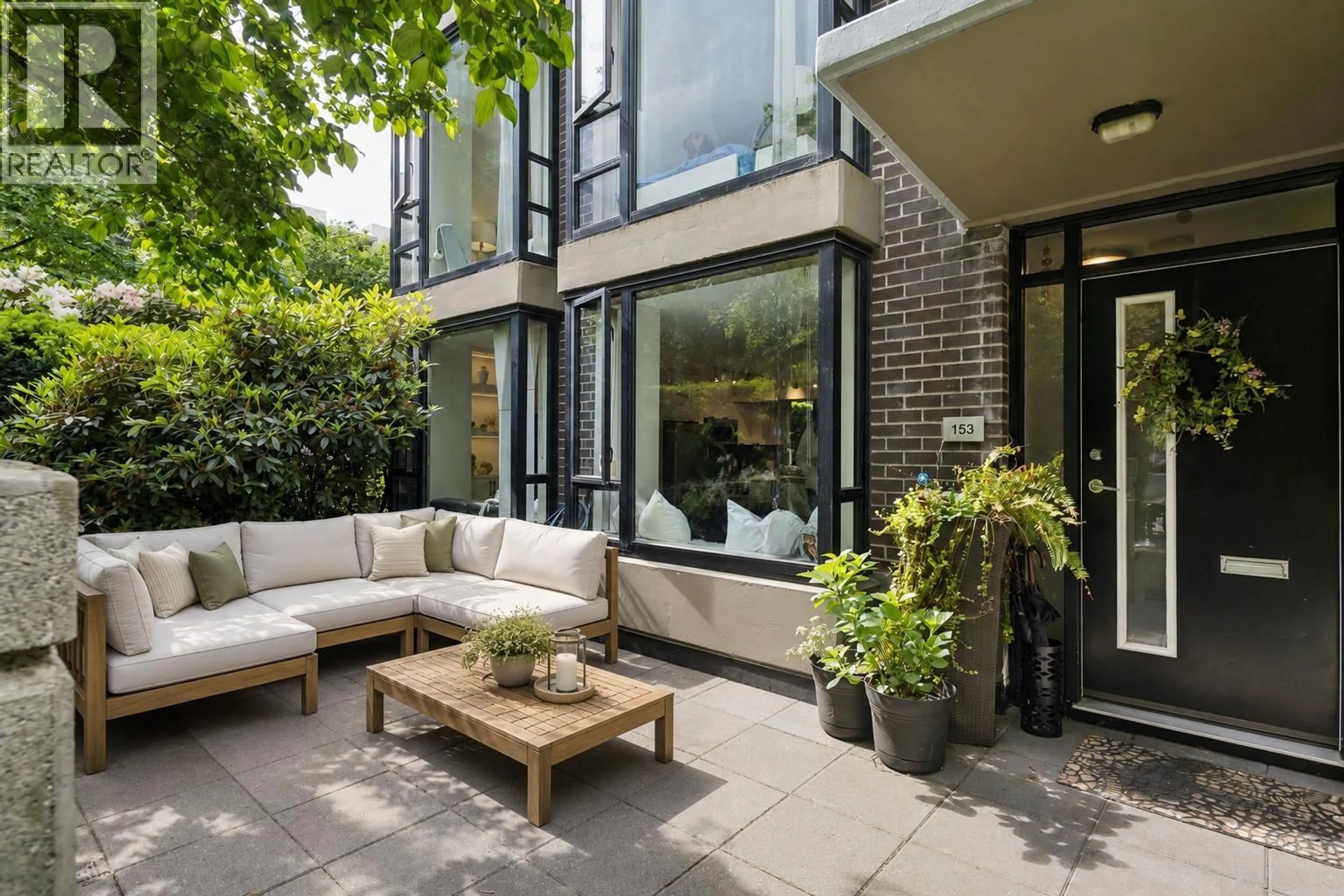 Patio, street for 153 2ND STREET, North Vancouver British Columbia V7M1C5