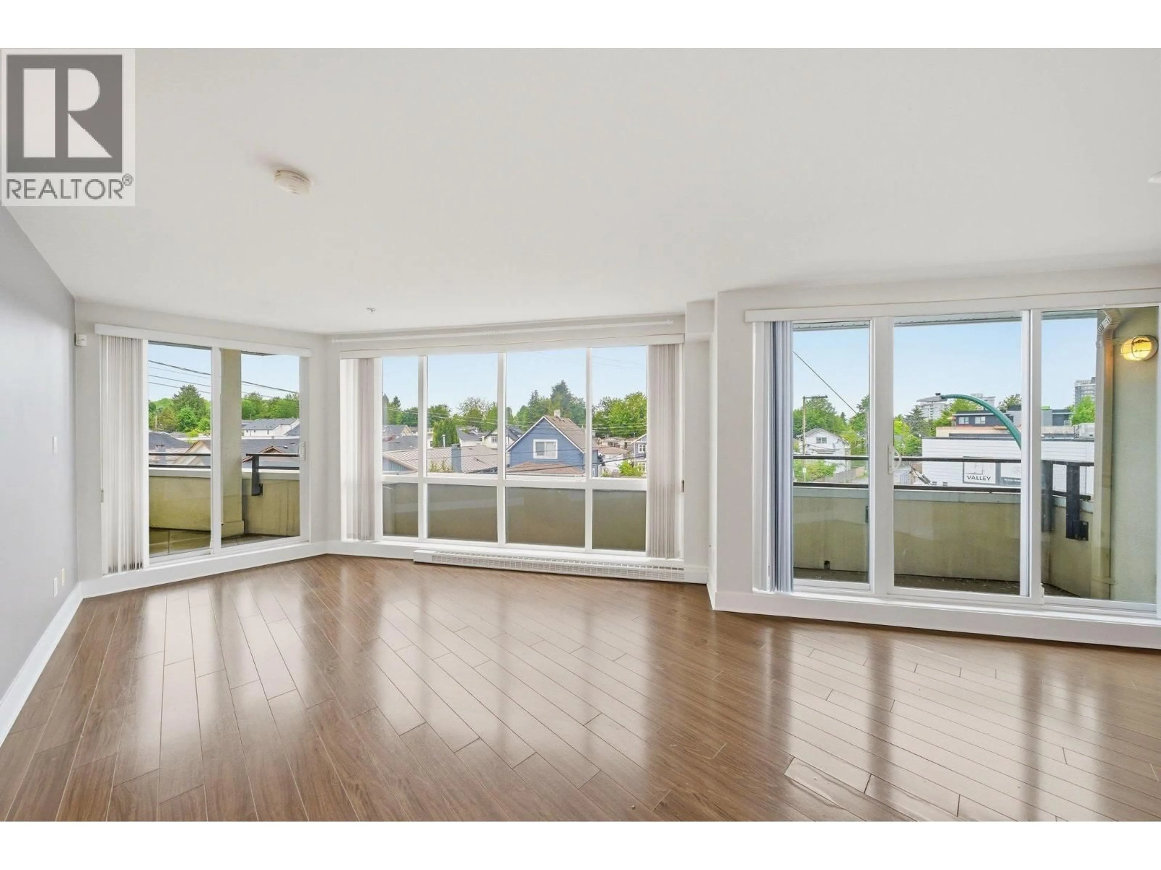 A pic of a room for 201 - 4338 COMMERCIAL STREET, Vancouver British Columbia V5N4G6