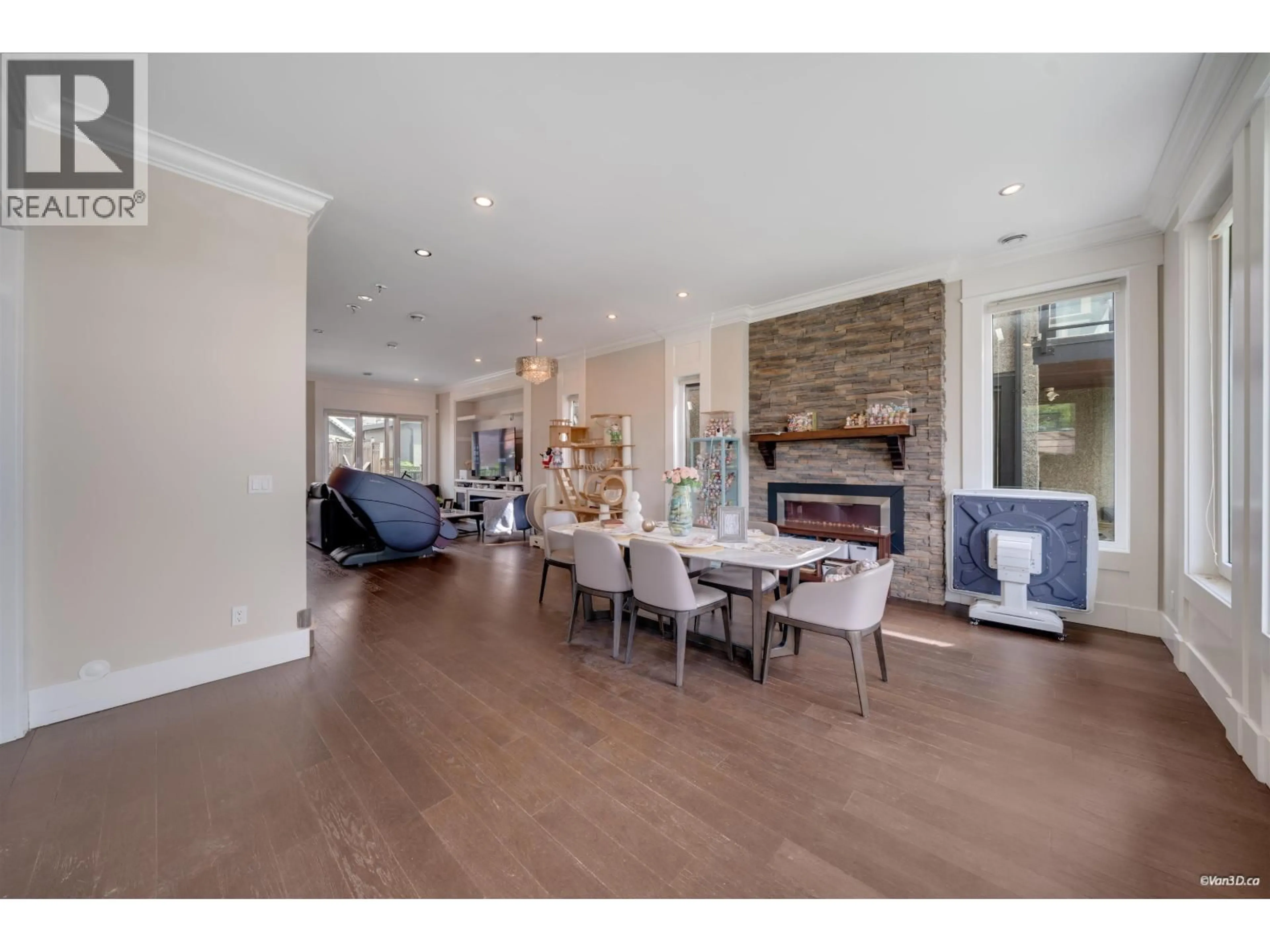 Unknown for 8 GLYNDE AVENUE, Burnaby British Columbia V5B3J2