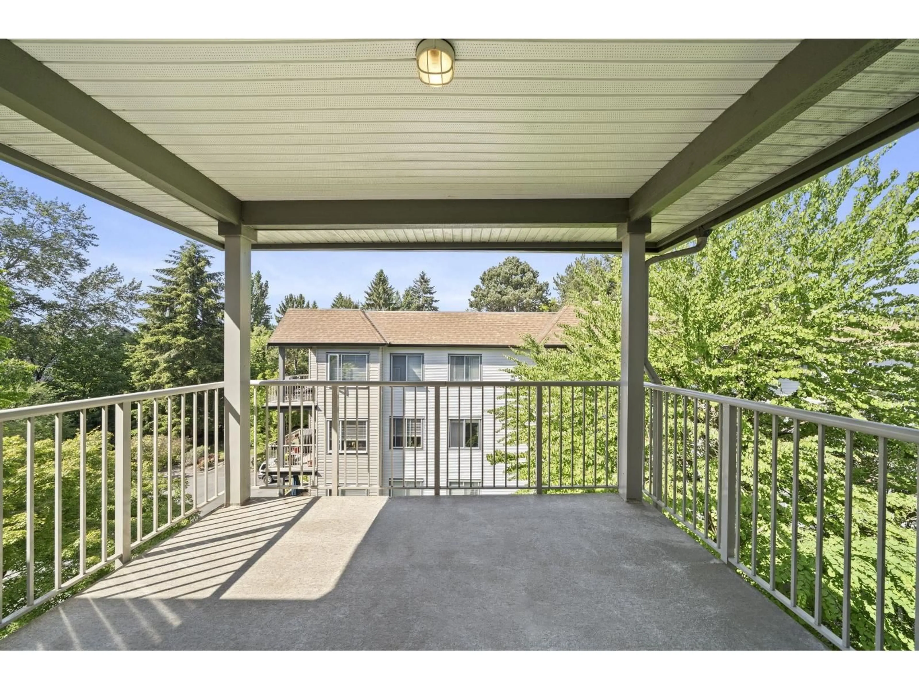 Patio, unknown for 406 - 5475 201 STREET, Langley British Columbia V3A1P8