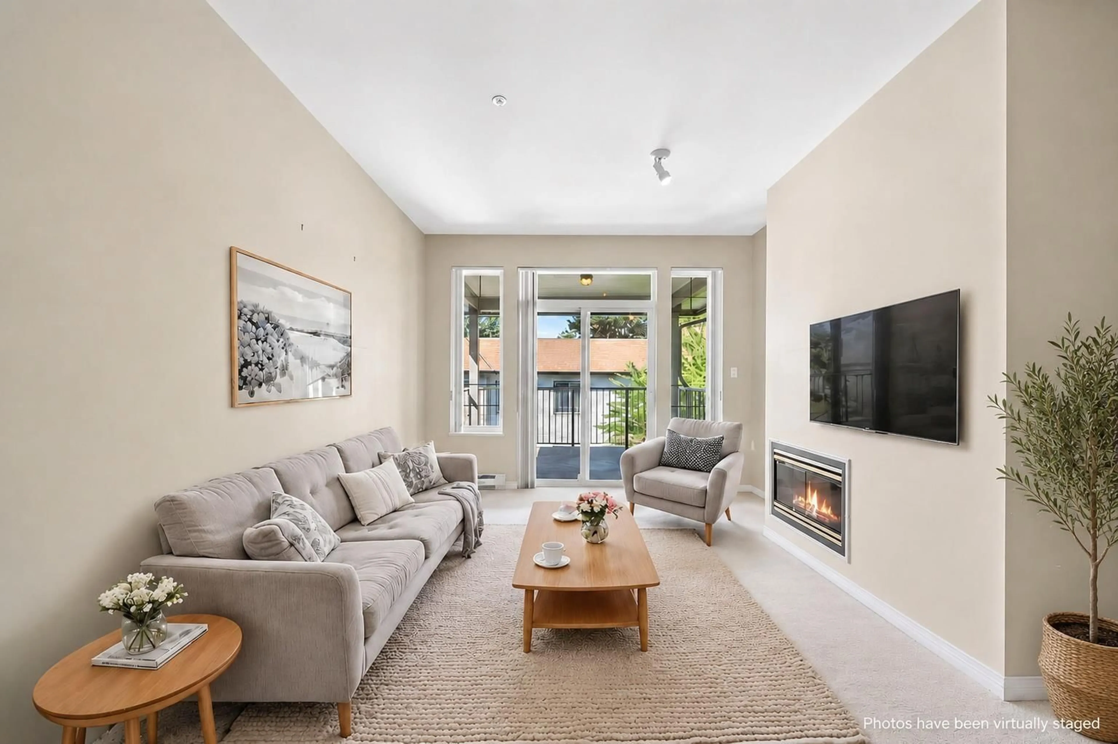 Living room with furniture, unknown for 406 - 5475 201 STREET, Langley British Columbia V3A1P8