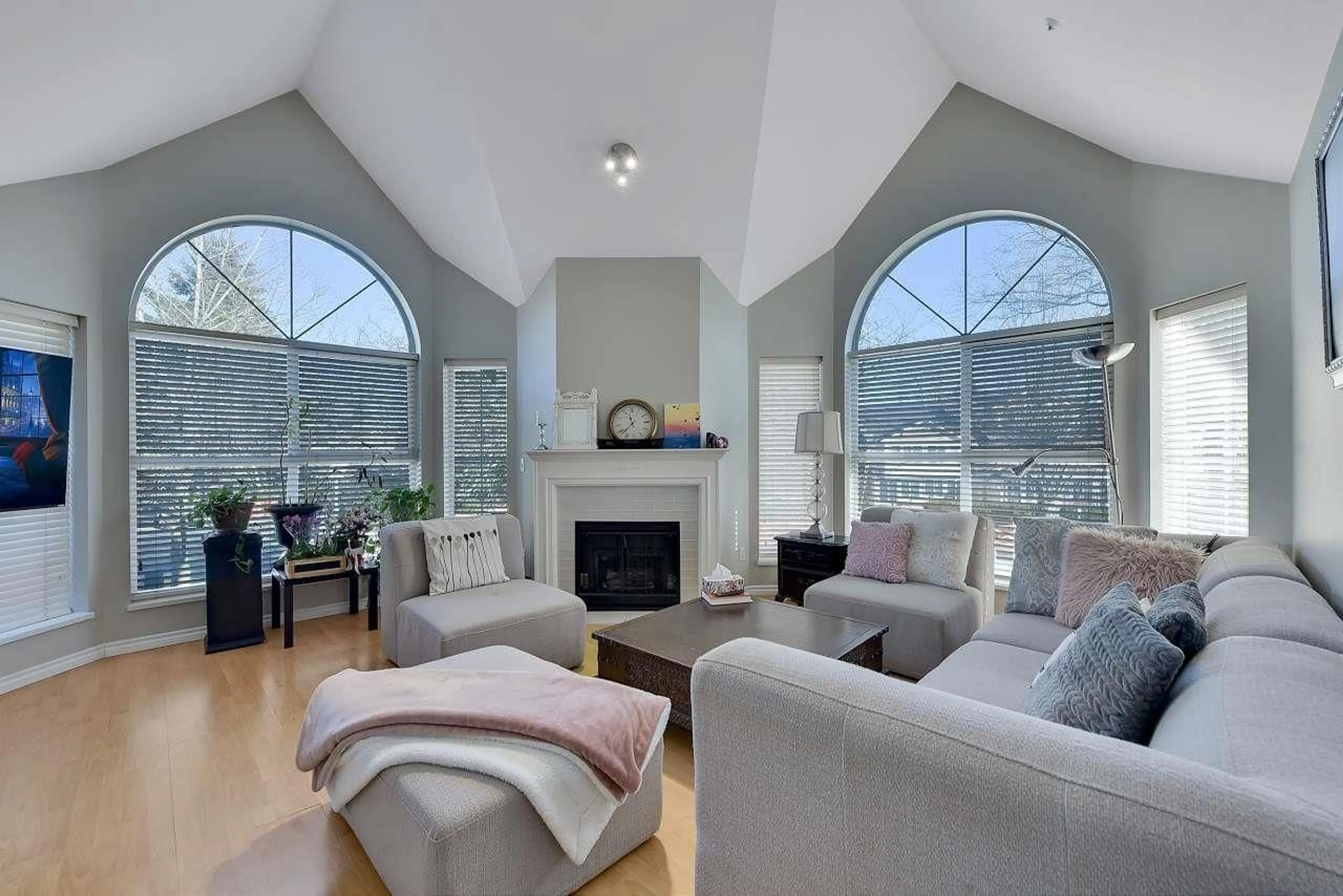 Living room with furniture, unknown for 217 - 7435 121A STREET, Surrey British Columbia V3W0W8