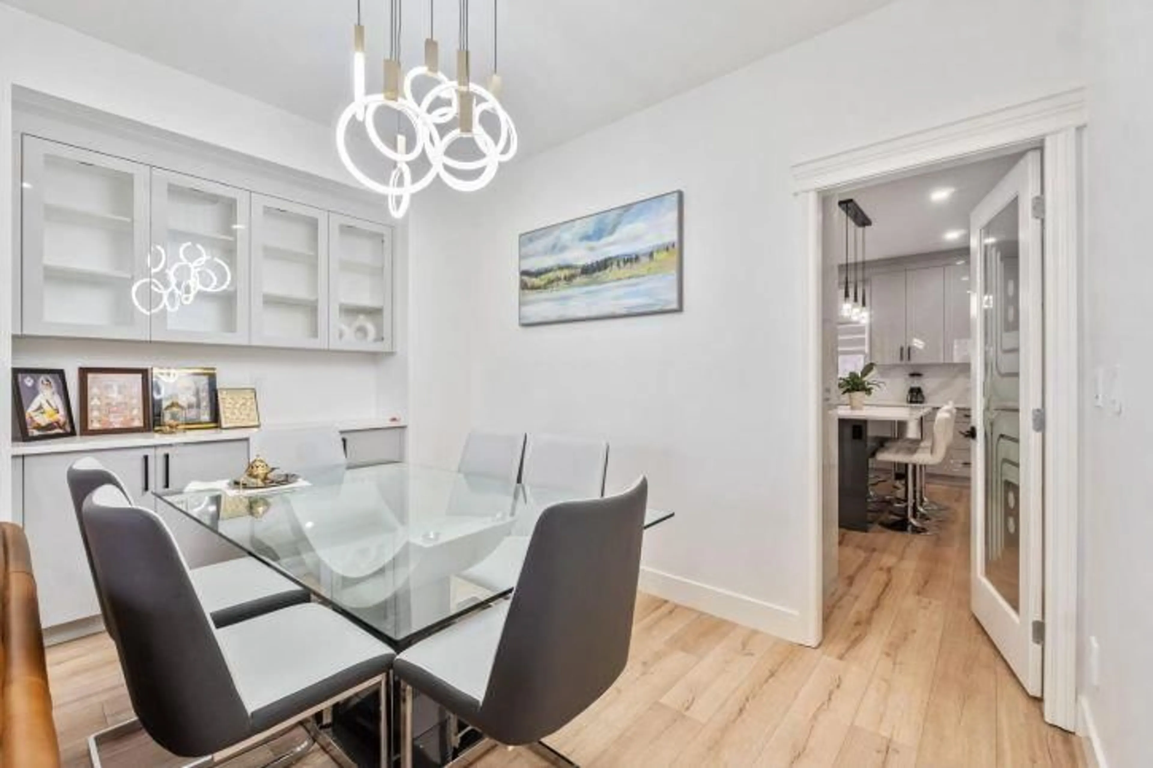 Dining room, wood/laminate floor for 13288 62B AVENUE, Surrey British Columbia V3X3V2