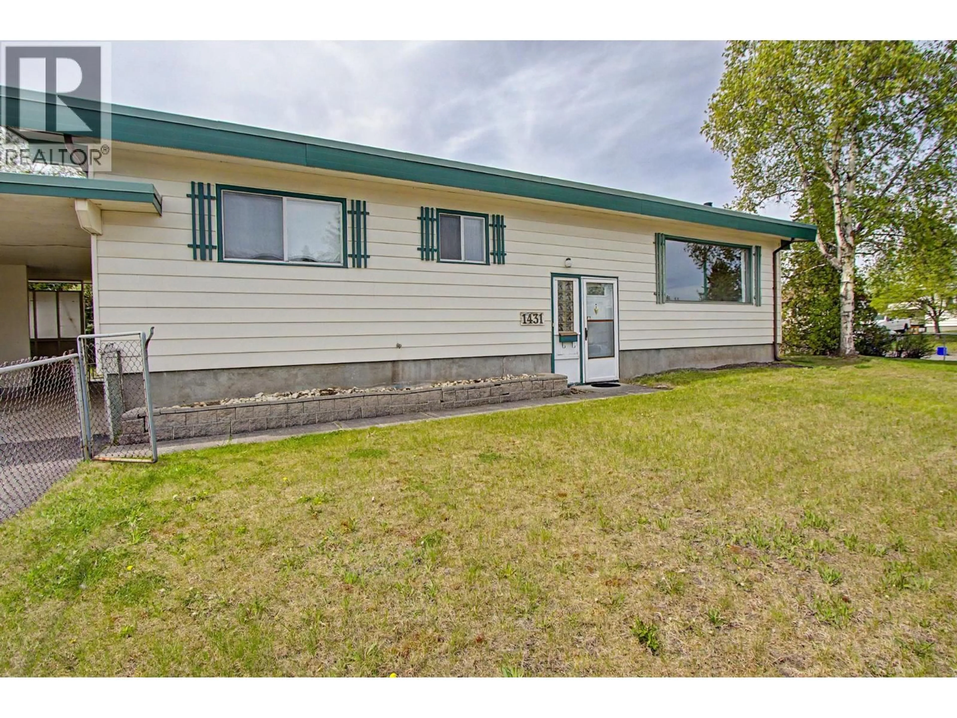 A pic from outside/outdoor area/front of a property/back of a property/a pic from drone, unknown for 1431 FRASER CRESCENT, Prince George British Columbia V2M3Y3