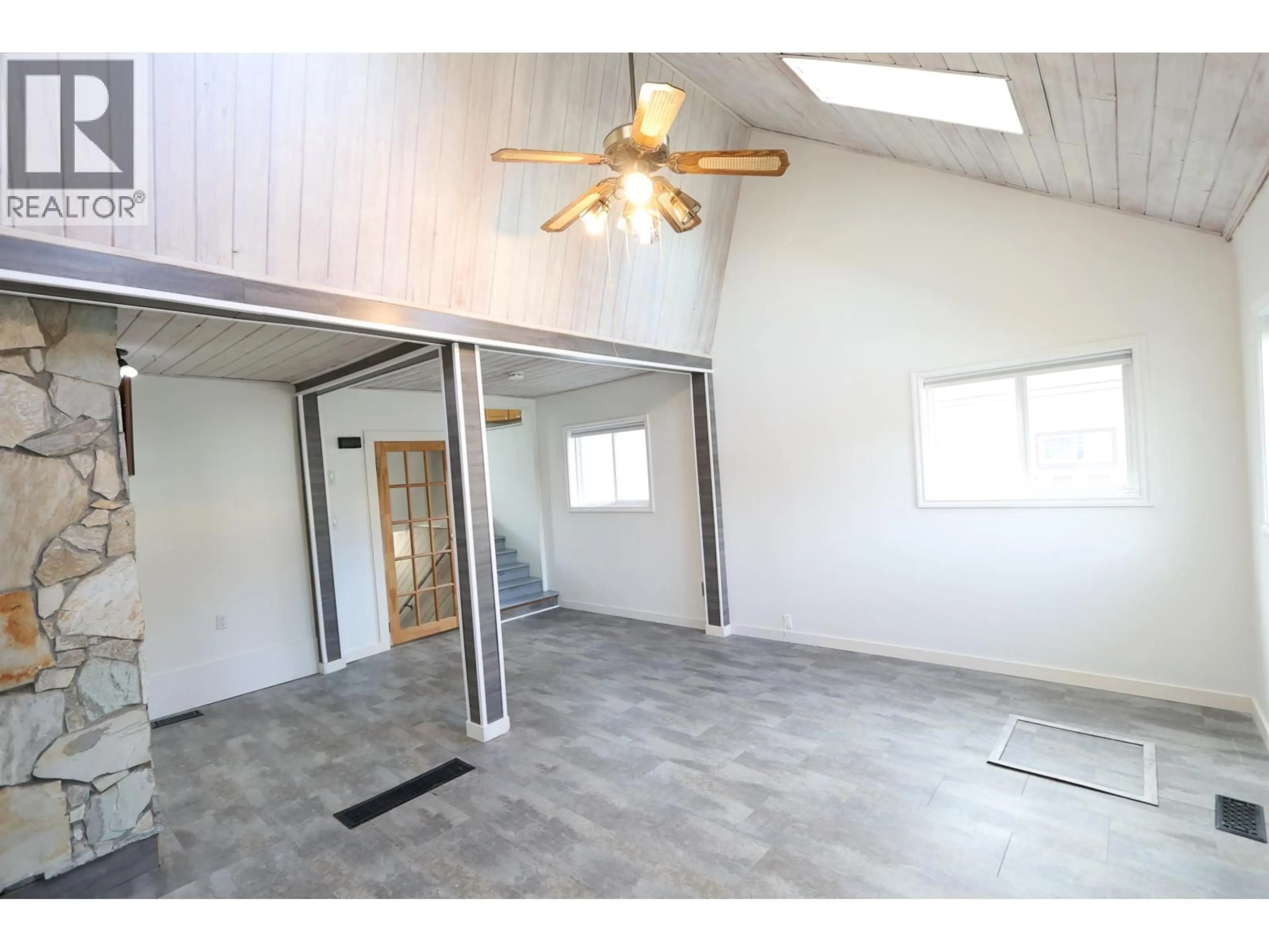 A pic of a room for 370 EWERT STREET, Prince George British Columbia V2M2N6