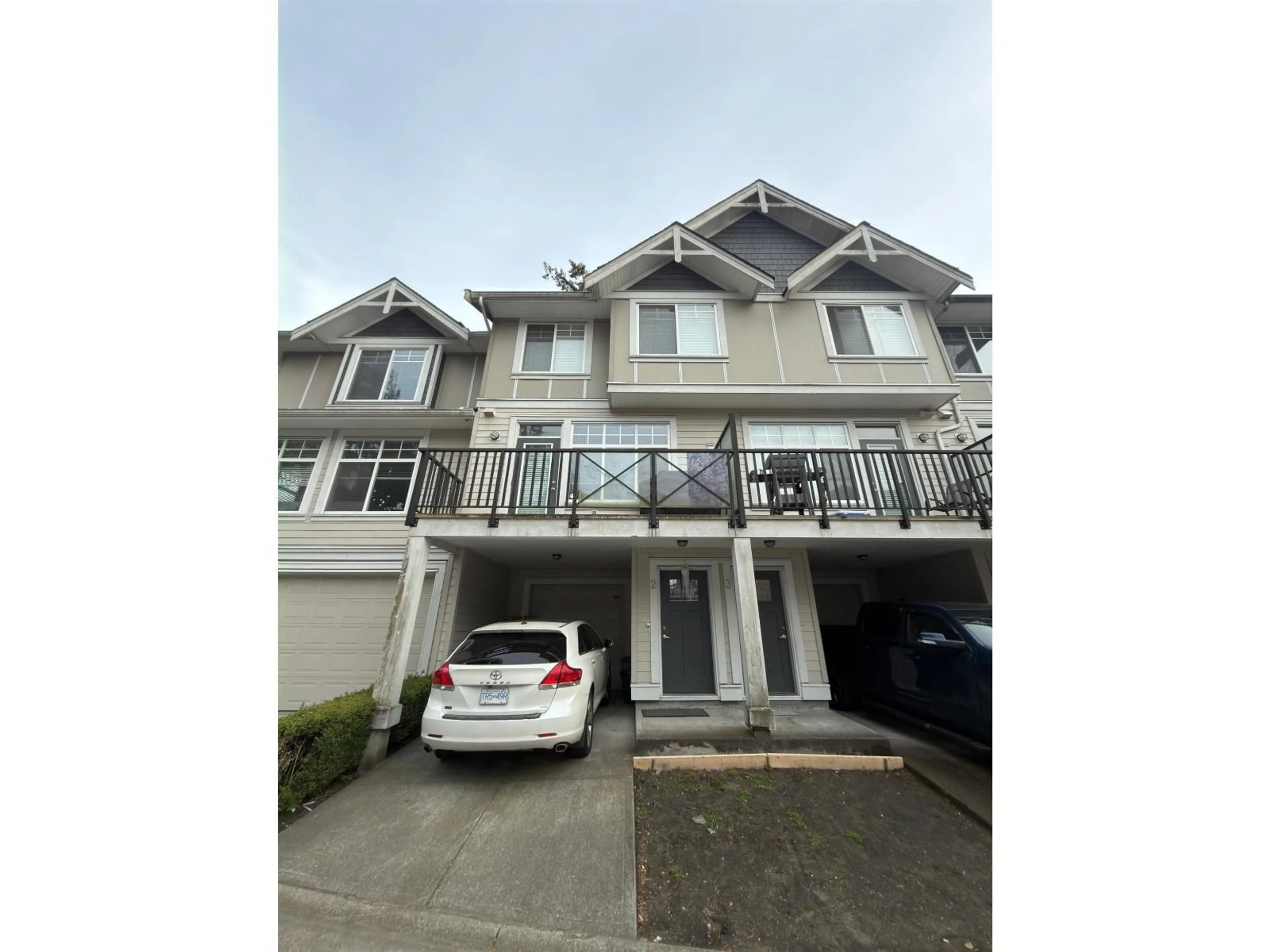 A pic from outside/outdoor area/front of a property/back of a property/a pic from drone, unknown for 2 - 12775 63 AVENUE, Surrey British Columbia V3X0E9