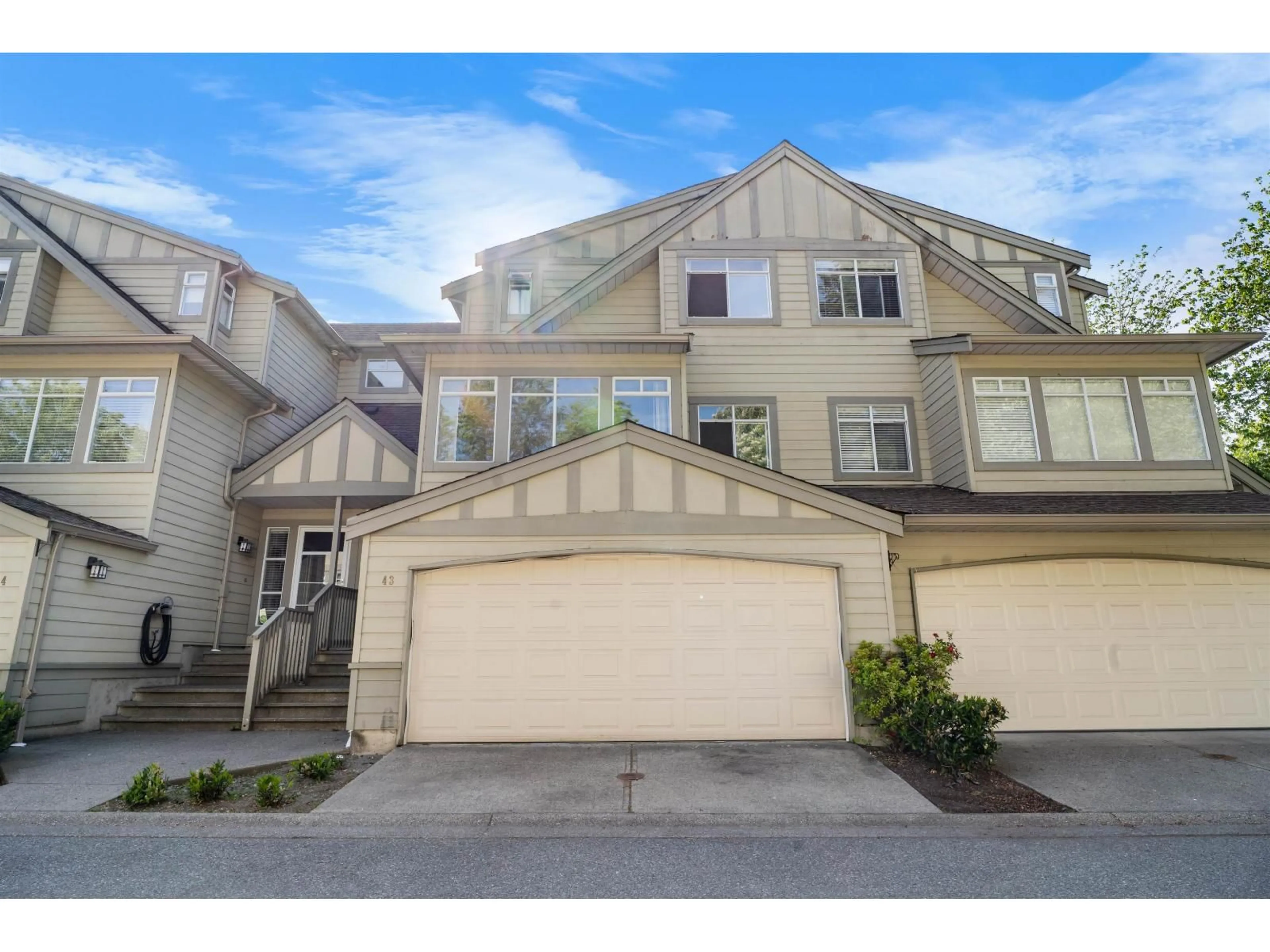 Unknown for 43 - 10238 155A STREET, Surrey British Columbia V3R0V8