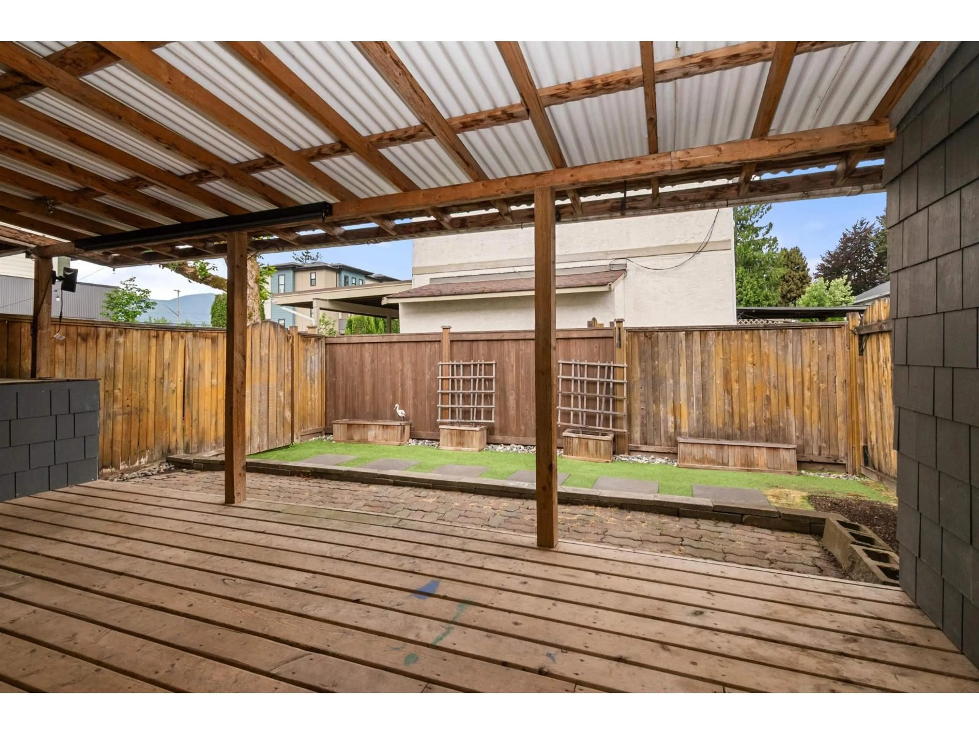 Patio, street for 12 - 9473 HAZEL STREET, Chilliwack British Columbia V2P5M9