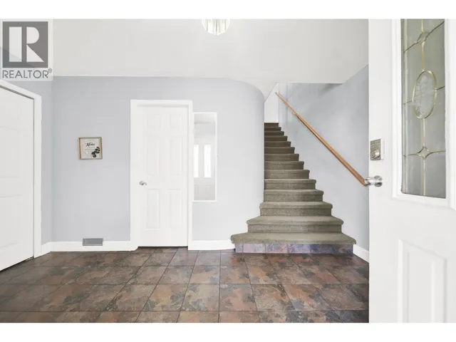 12288 233 STREET, Maple Ridge 3