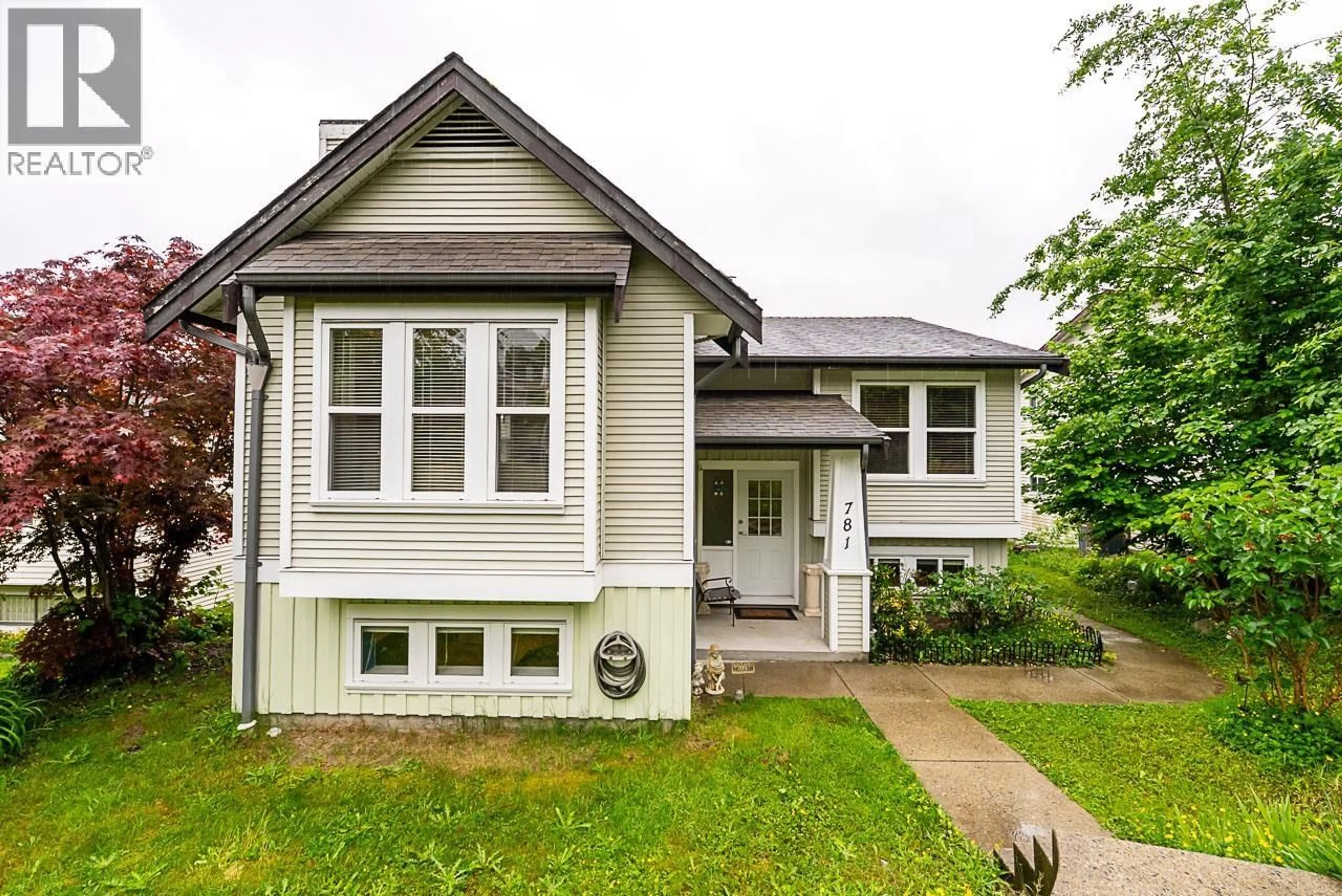 Home with vinyl exterior material, street for 781 CHILKO DRIVE, Coquitlam British Columbia V3C4X2