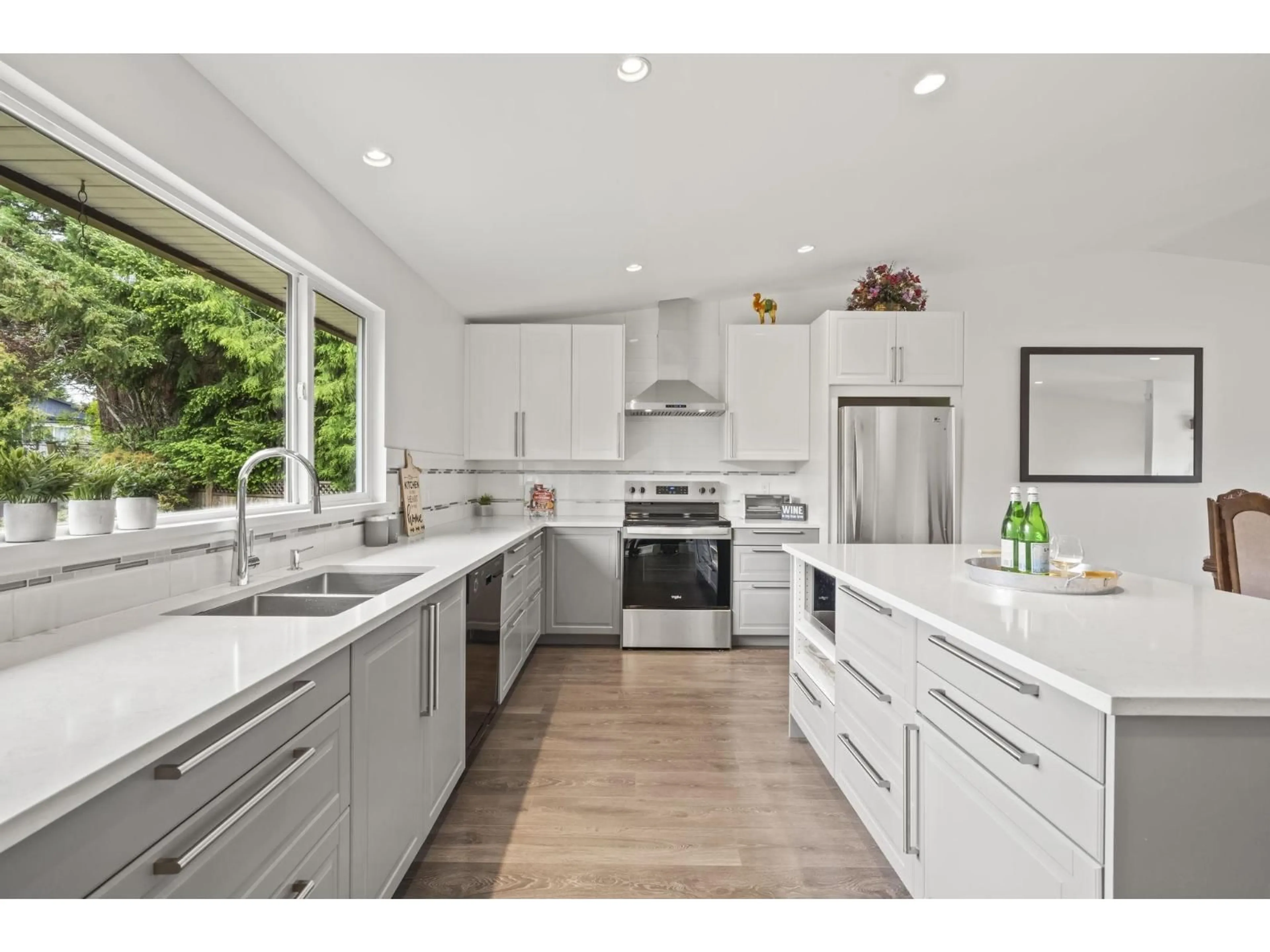 Open concept kitchen, unknown for 11959 COTTONWOOD PLACE, Delta British Columbia V4E3K3