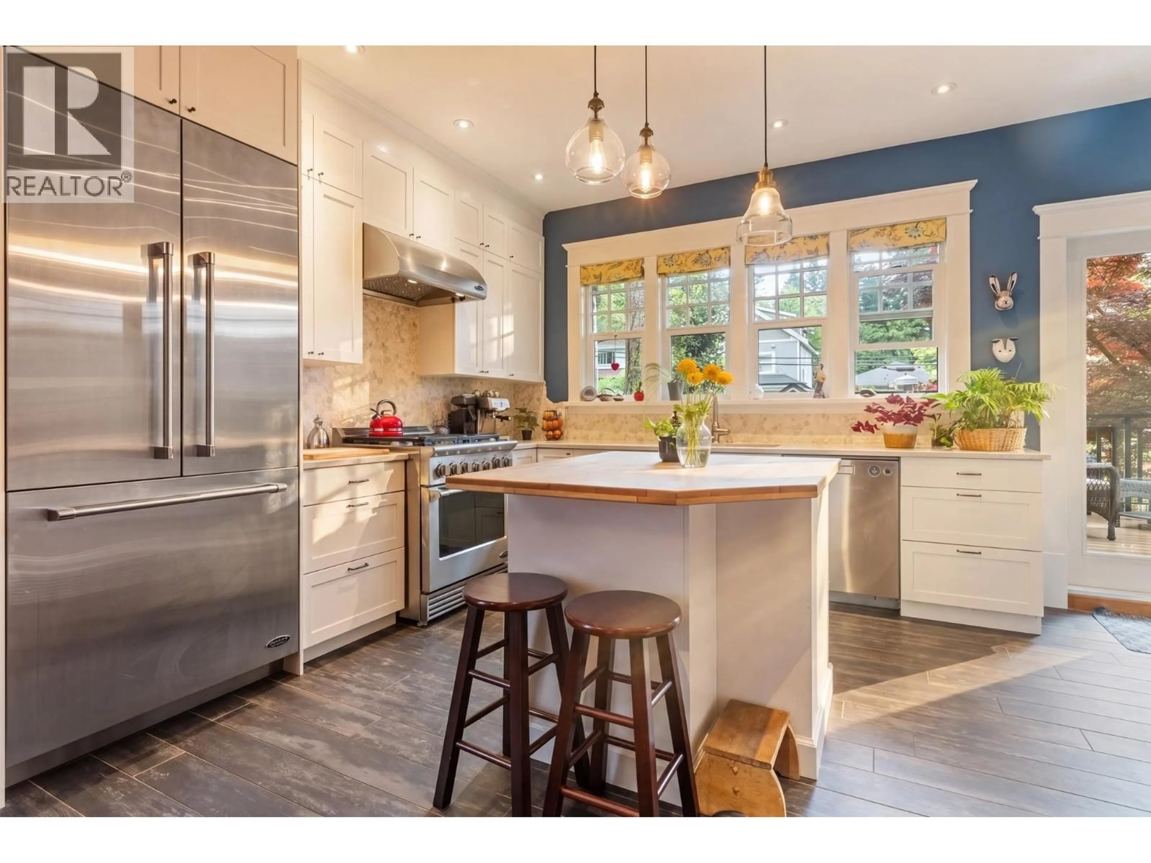 Open concept kitchen, unknown for 1544 13TH AVENUE, Vancouver British Columbia V5N2B8