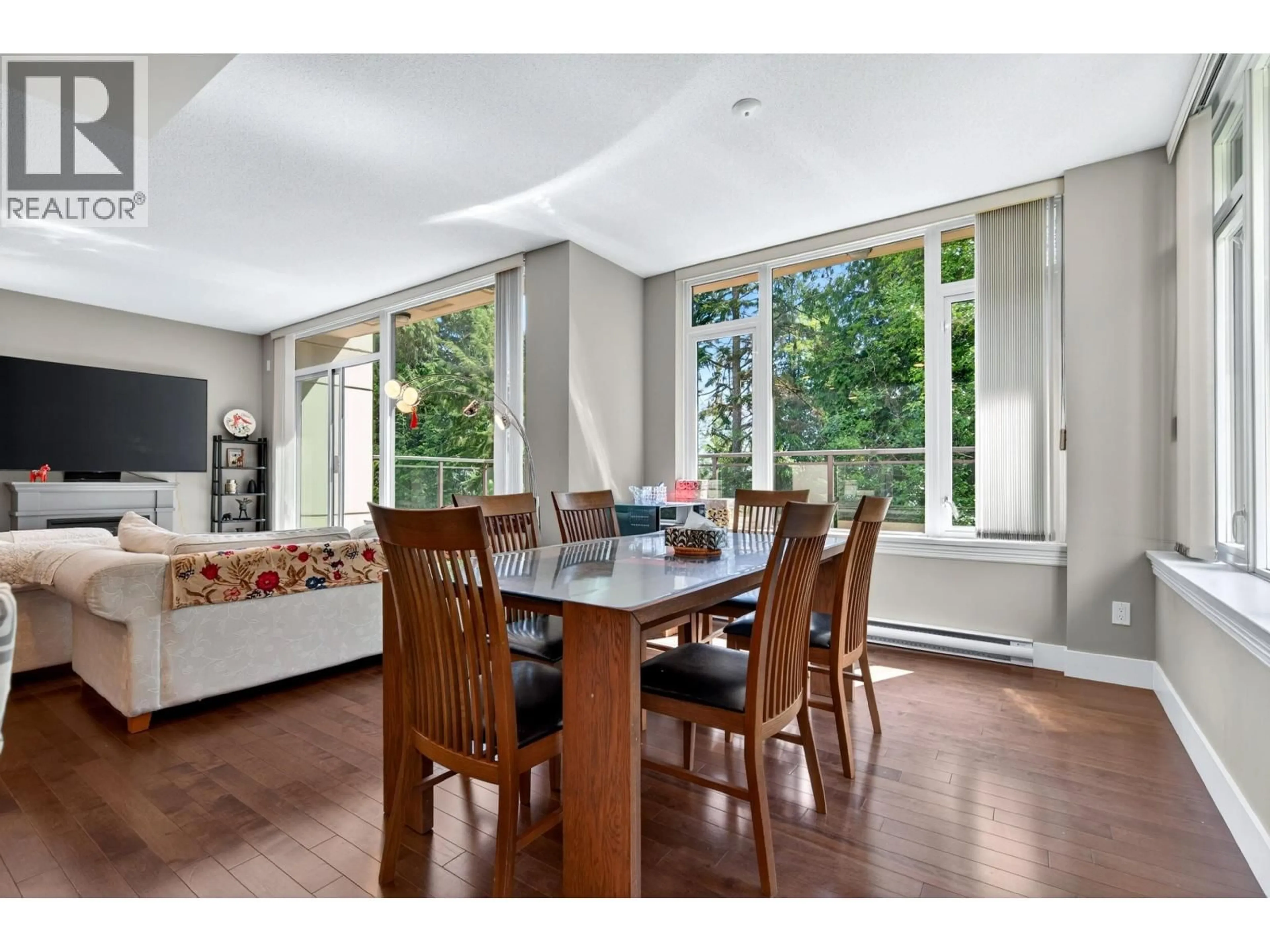 Dining room, wood/laminate floor for 708 - 2950 PANORAMA DRIVE, Coquitlam British Columbia V3E0C9