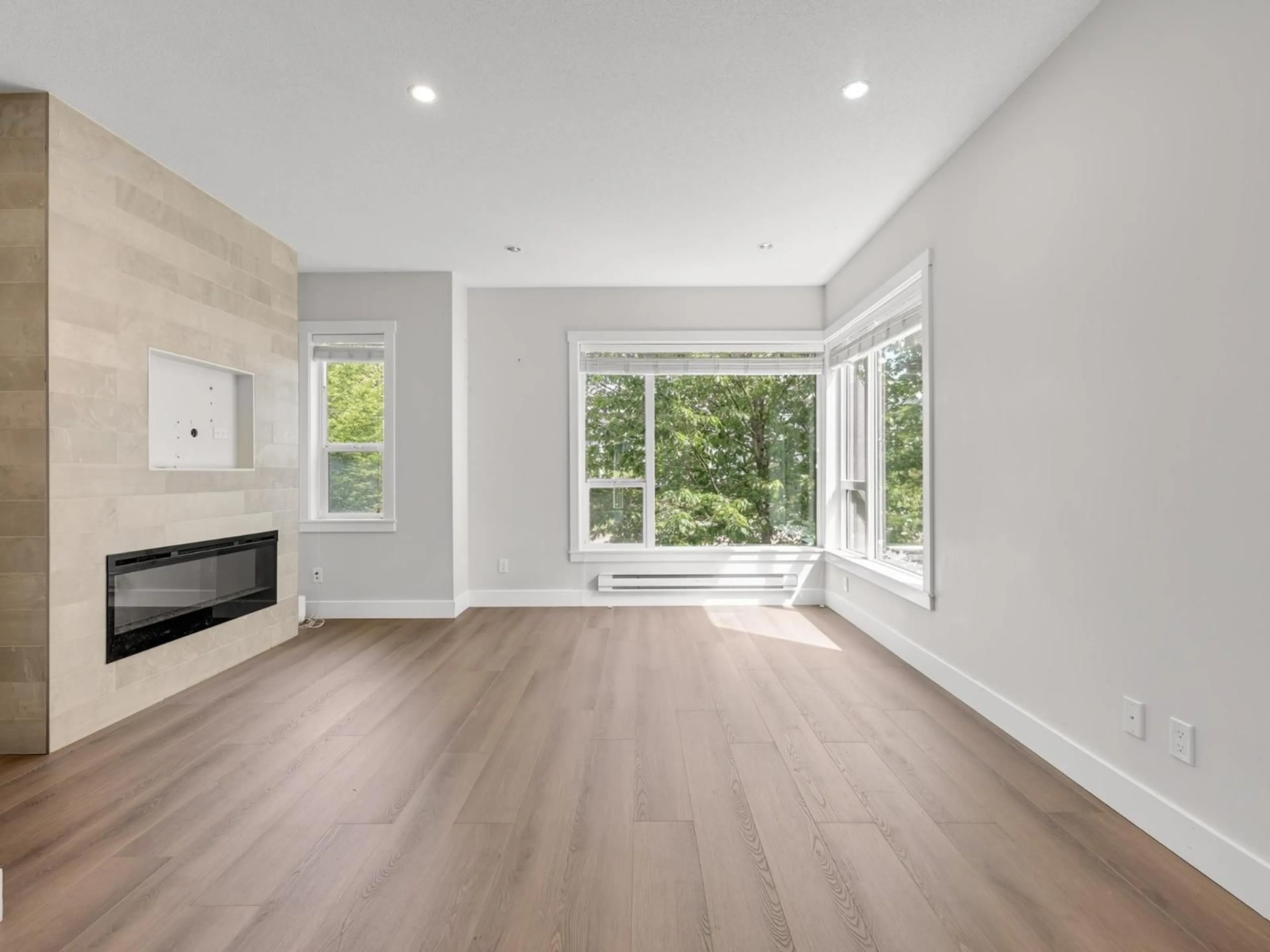 A pic of a room for 24 - 16337 23A AVENUE, Surrey British Columbia V3Z0S3