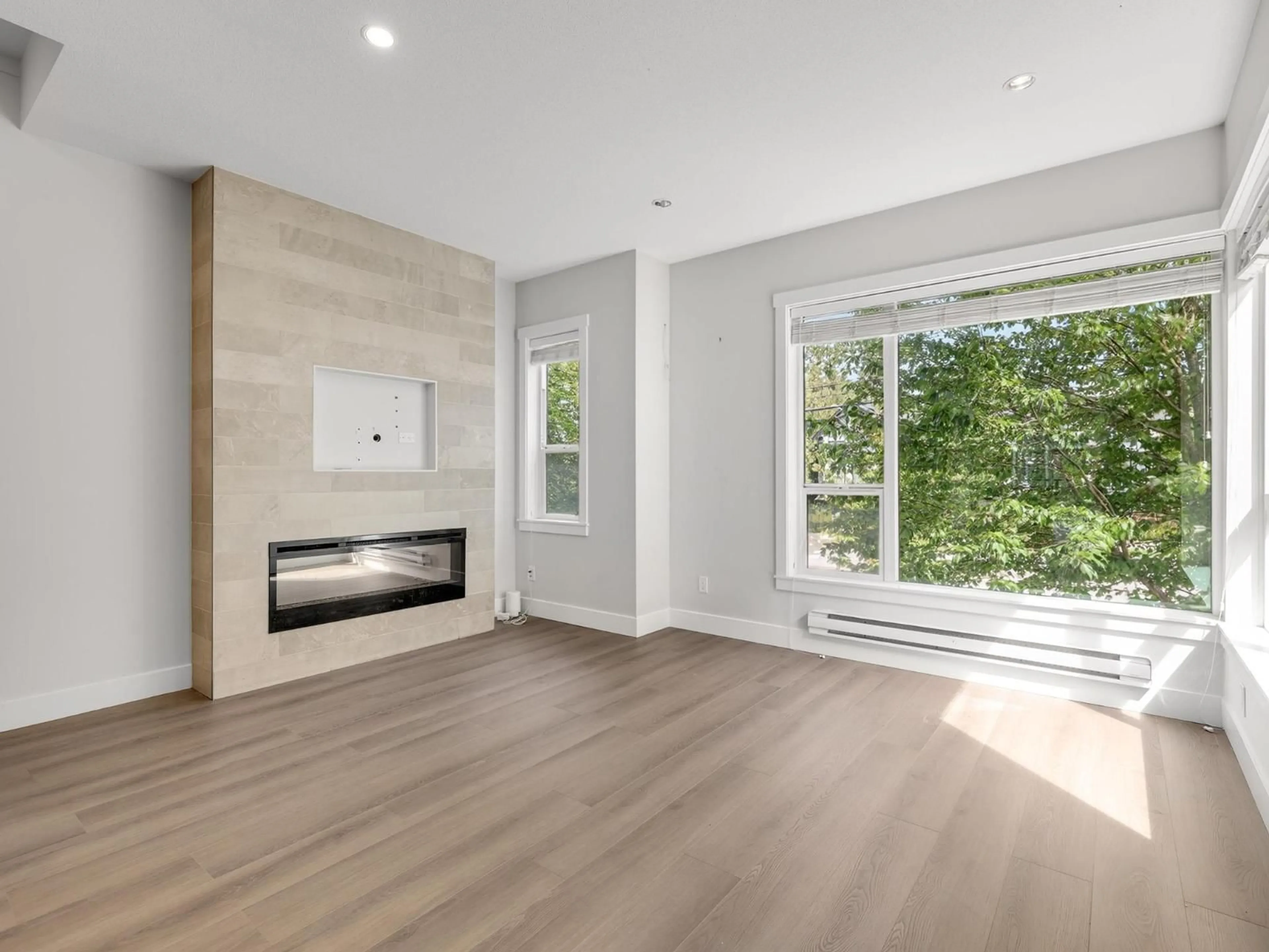 Unknown for 24 - 16337 23A AVENUE, Surrey British Columbia V3Z0S3