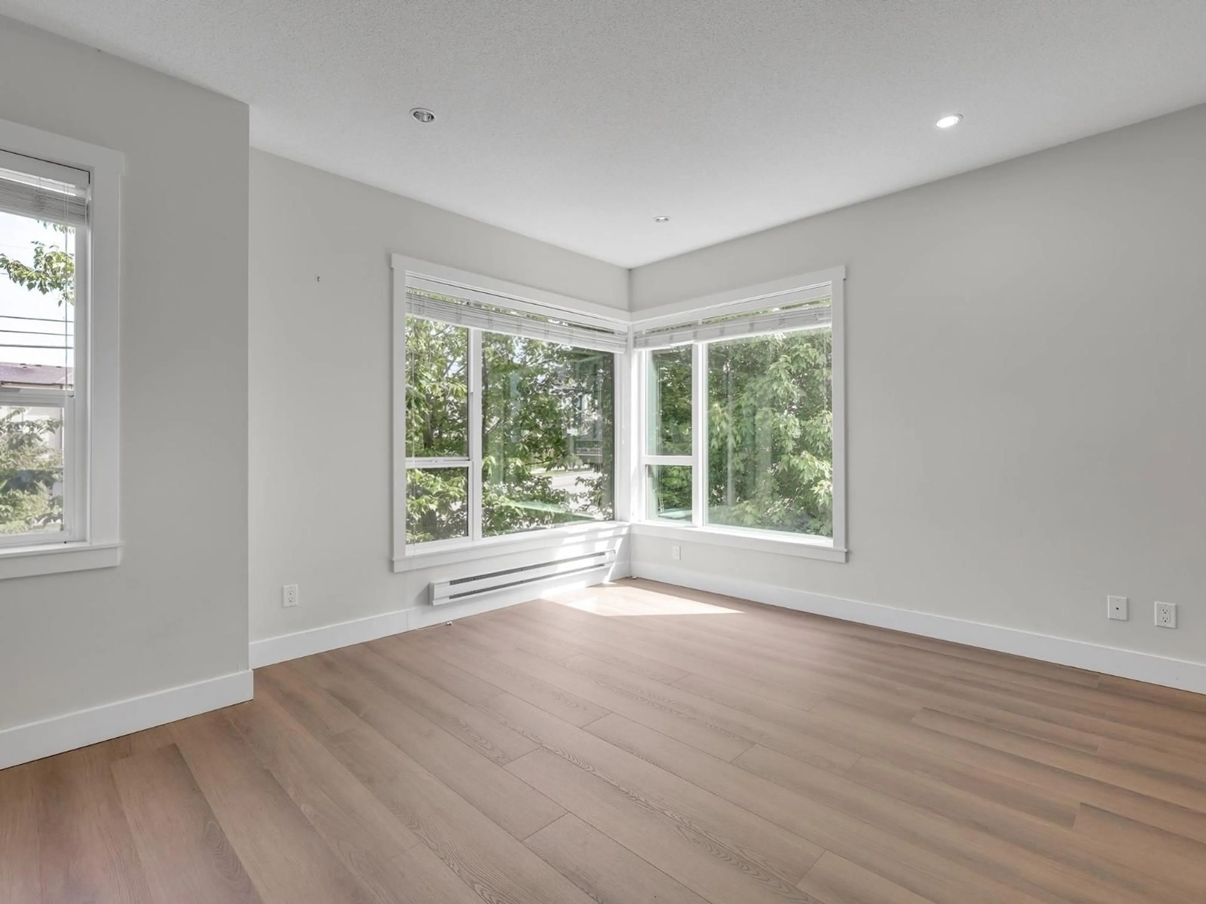 A pic of a room for 24 - 16337 23A AVENUE, Surrey British Columbia V3Z0S3