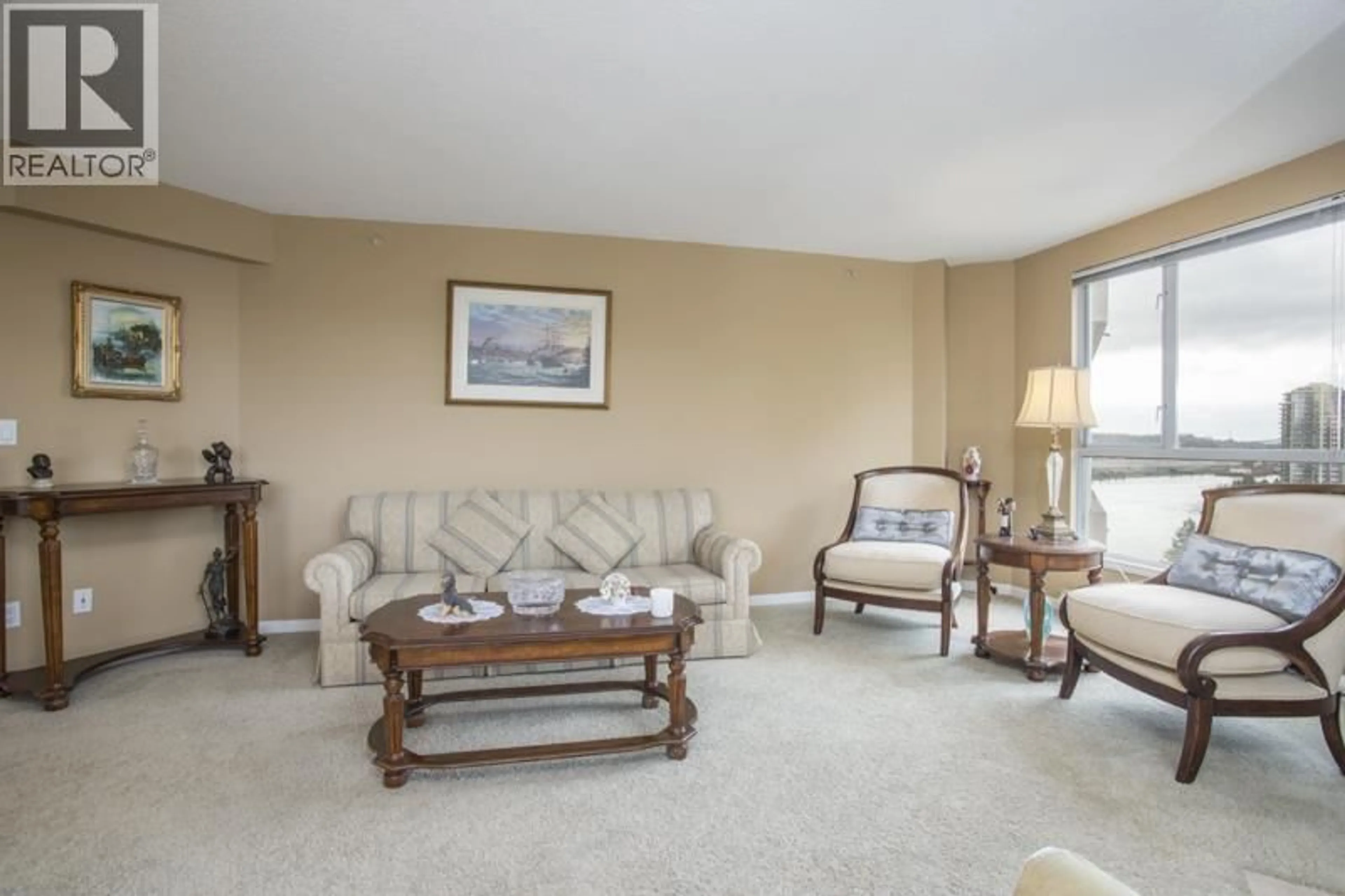 Living room with furniture, carpet floor for 1505 - 1185 QUAYSIDE DRIVE, New Westminster British Columbia V3M6T8