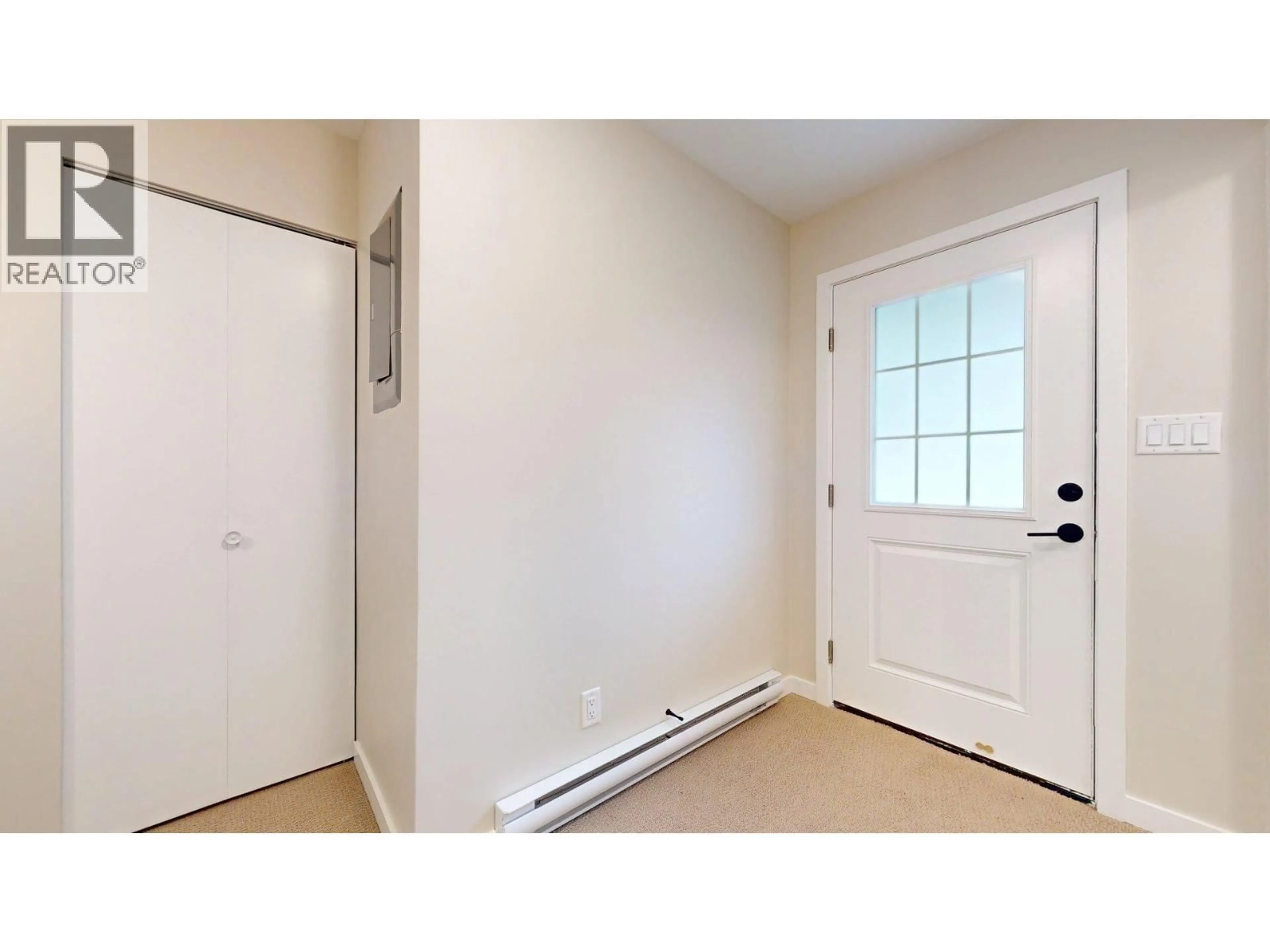 Indoor entryway for 21 - 1500 JUDD ROAD, Squamish British Columbia V0N1T0