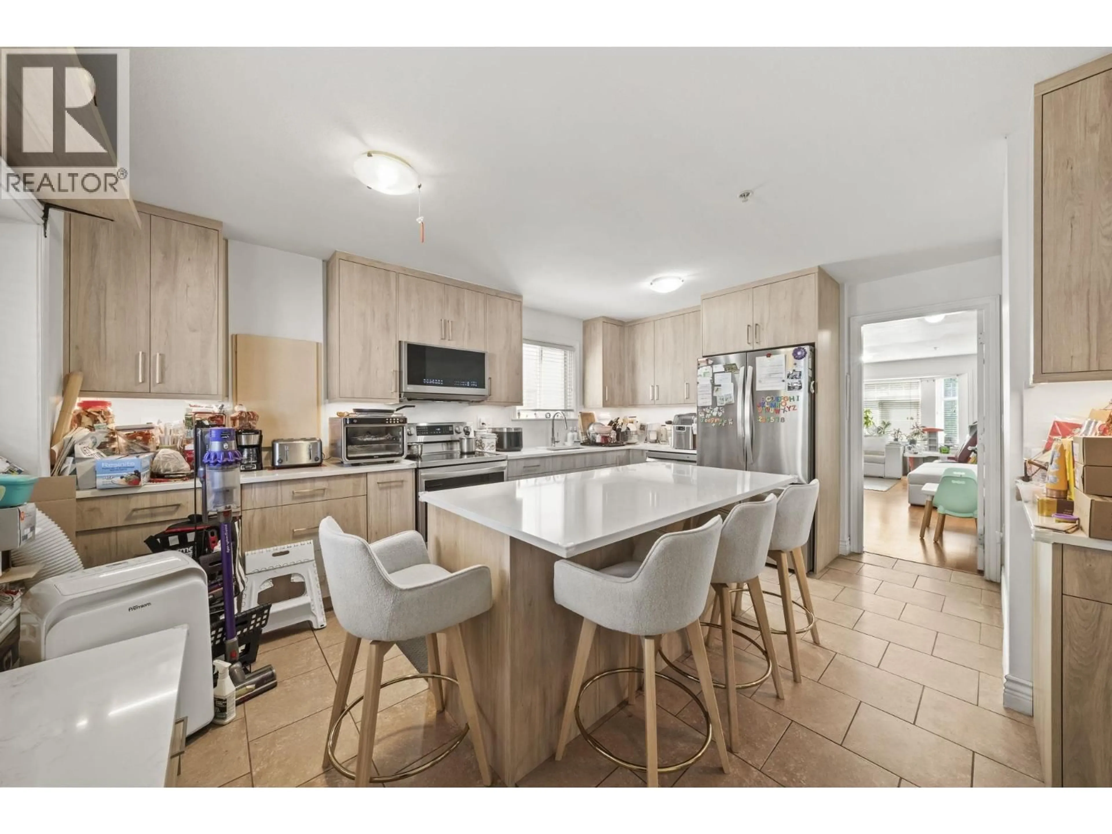 Open concept kitchen, ceramic/tile floor for 3541 ADANAC STREET, Vancouver British Columbia V5K2P6