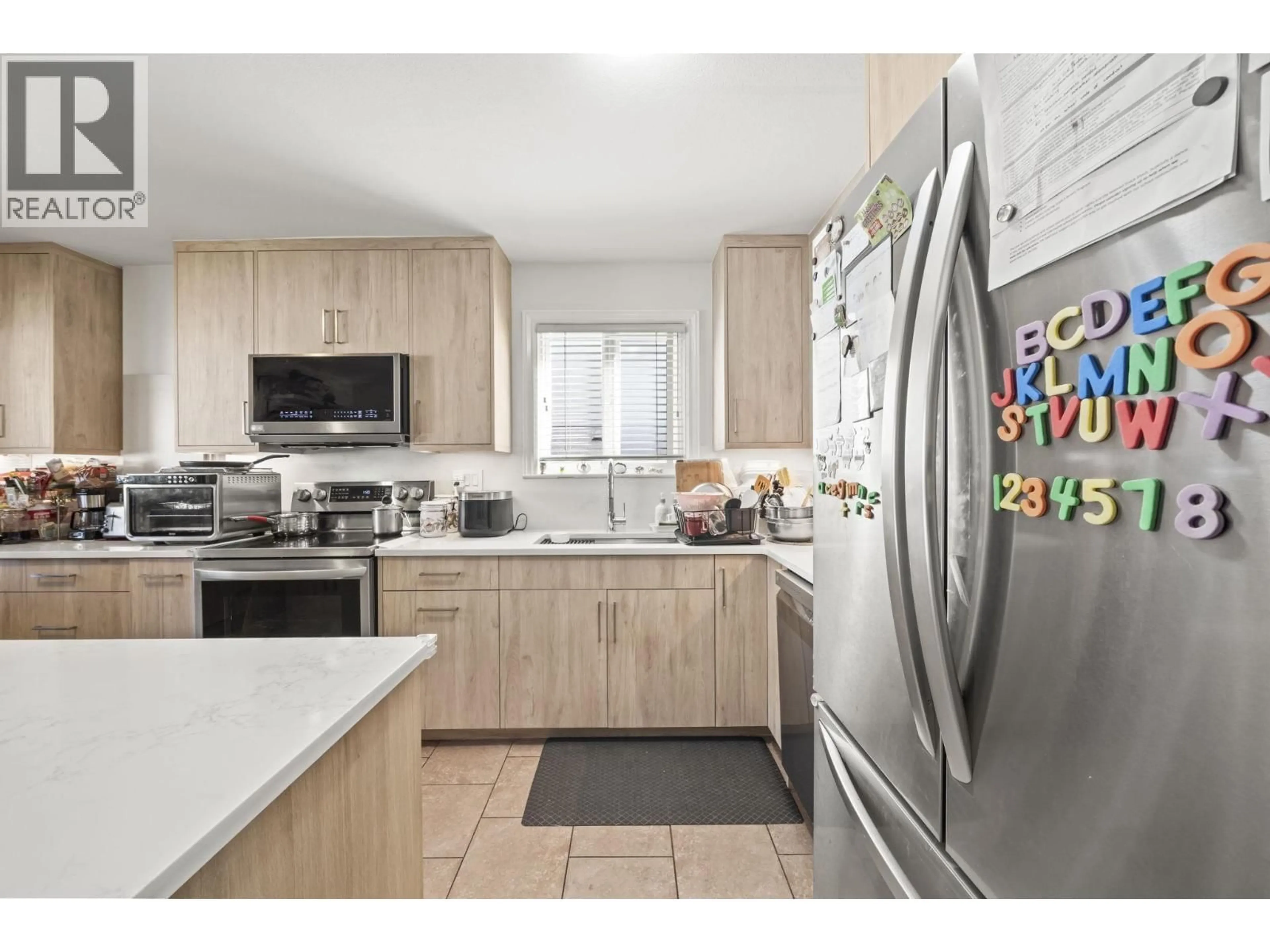 Unknown for 3541 ADANAC STREET, Vancouver British Columbia V5K2P6
